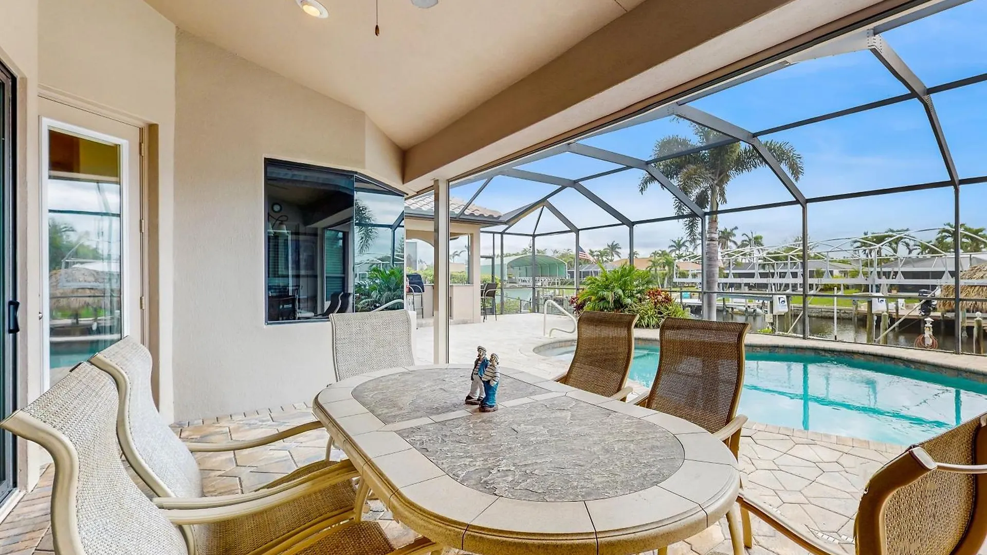 Holiday home Elegance On The Canal Cape Coral