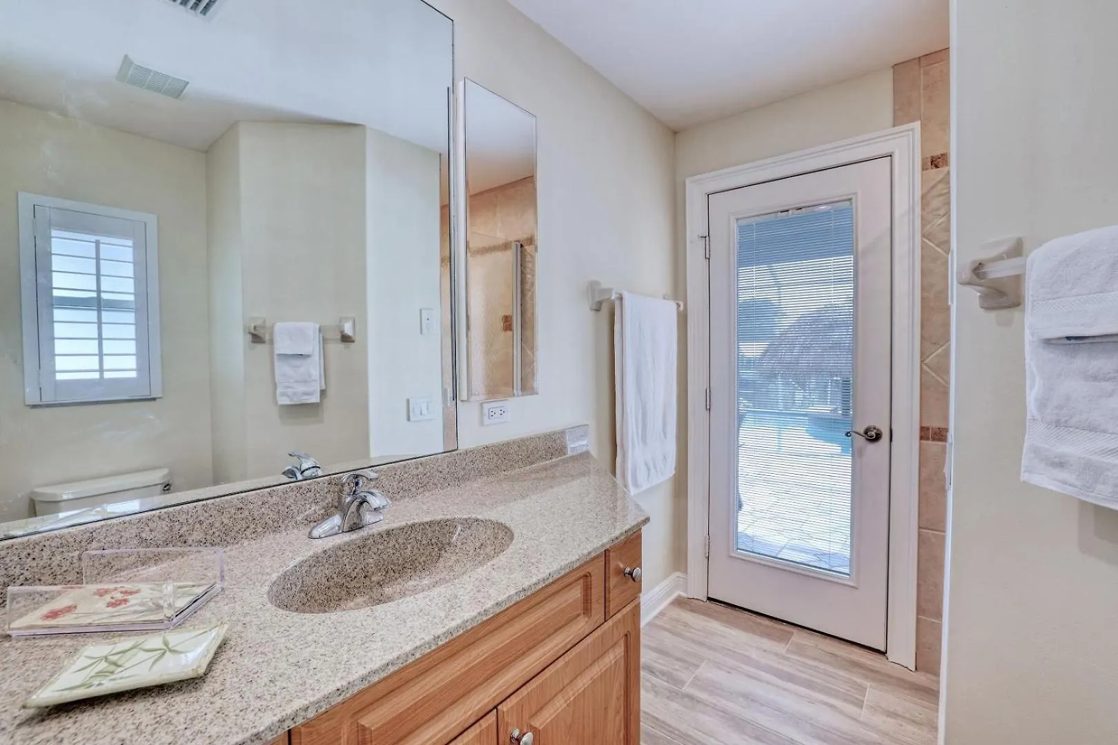 Villa Newly Renovated 3 Bed/3 Bath In The Four Mile Cove Area W. Heated Pool And Spa. Gulf Access! *
