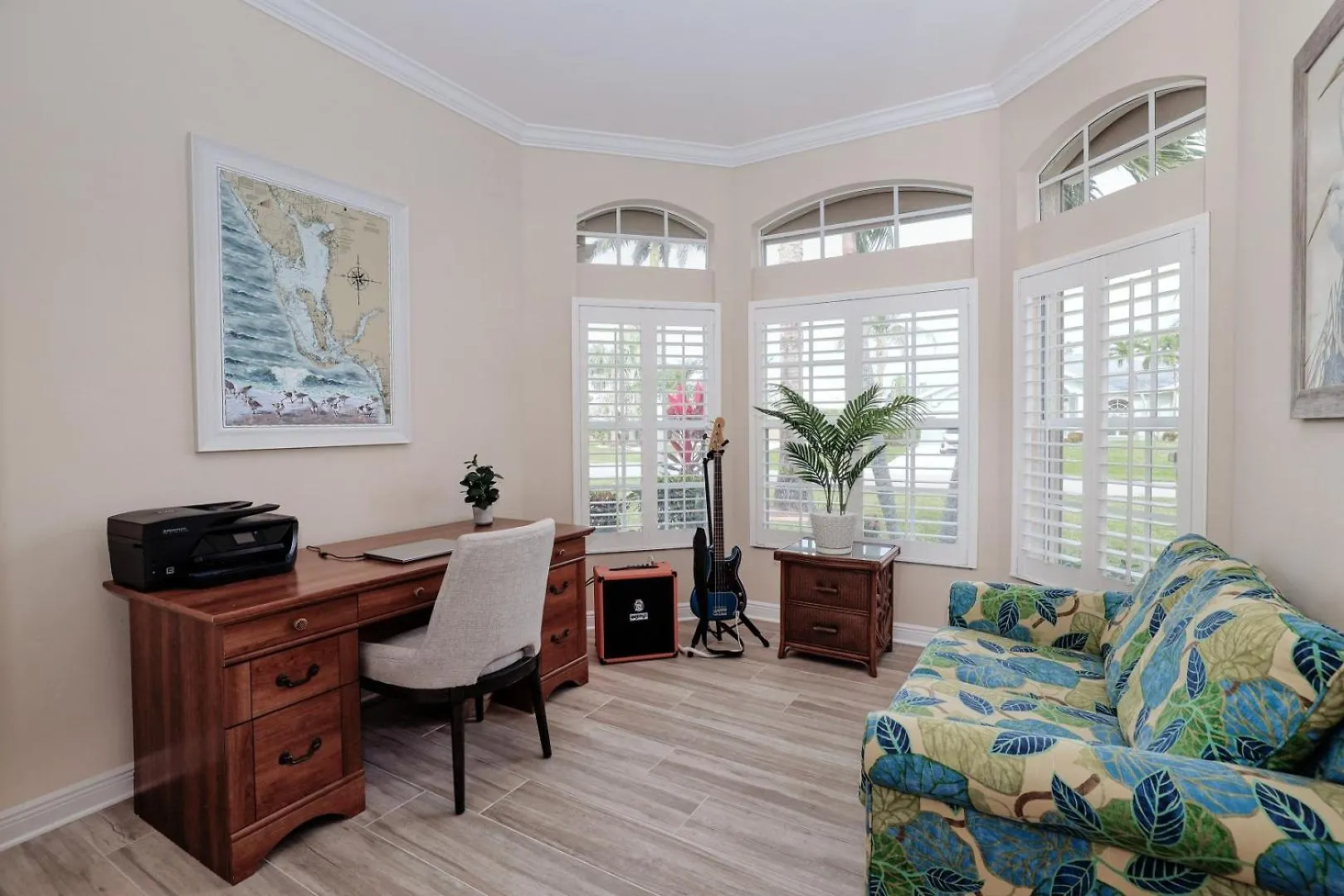 Newly Renovated 3 Bed/3 Bath In The Four Mile Cove Area W. Heated Pool And Spa. Gulf Access! *