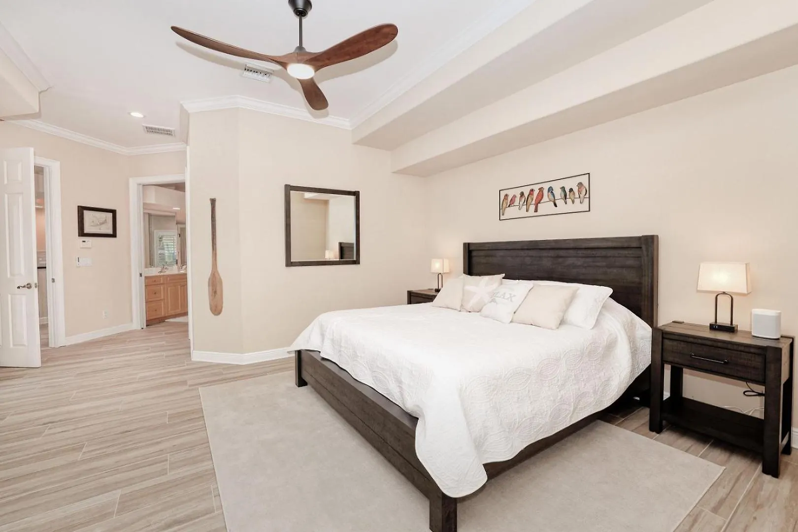 Newly Renovated 3 Bed/3 Bath In The Four Mile Cove Area W. Heated Pool And Spa. Gulf Access! * Cape Coral