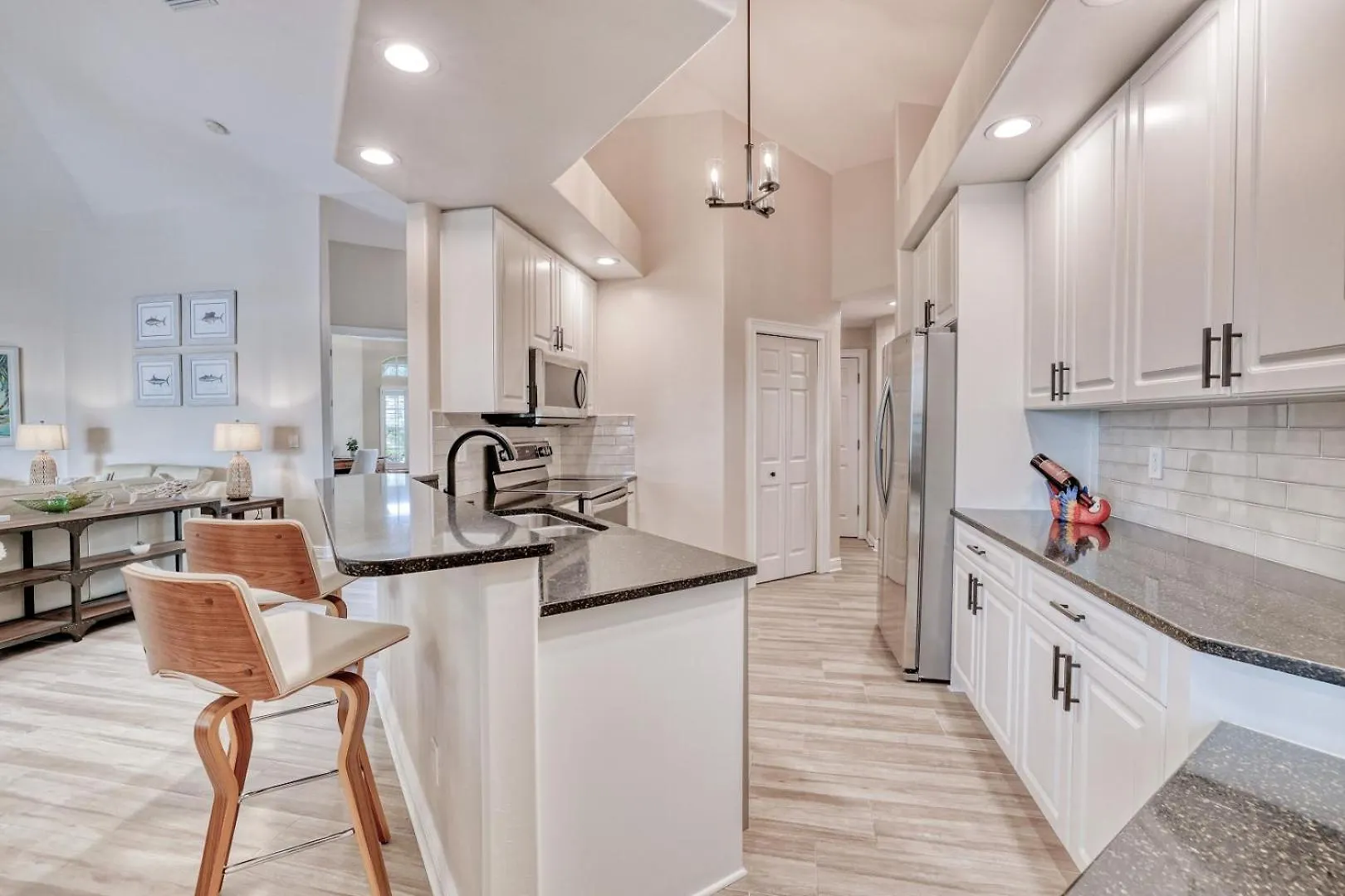 Newly Renovated 3 Bed/3 Bath In The Four Mile Cove Area W. Heated Pool And Spa. Gulf Access!