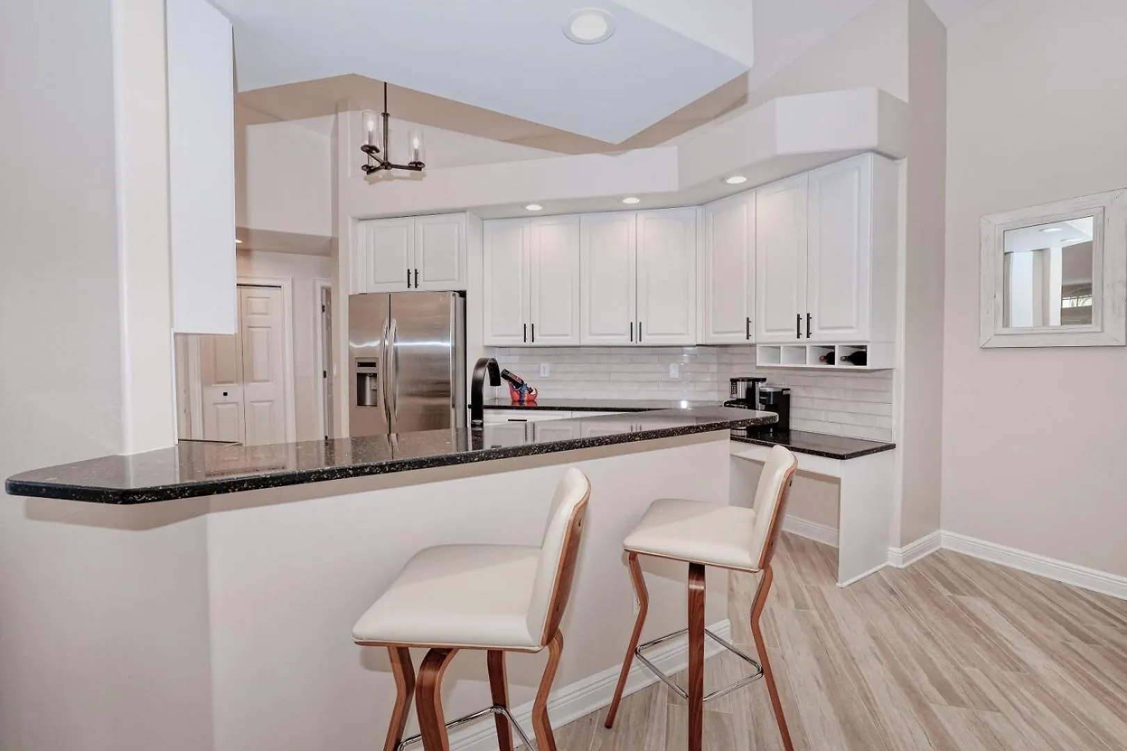 Villa Newly Renovated 3 Bed/3 Bath In The Four Mile Cove Area W. Heated Pool And Spa. Gulf Access!