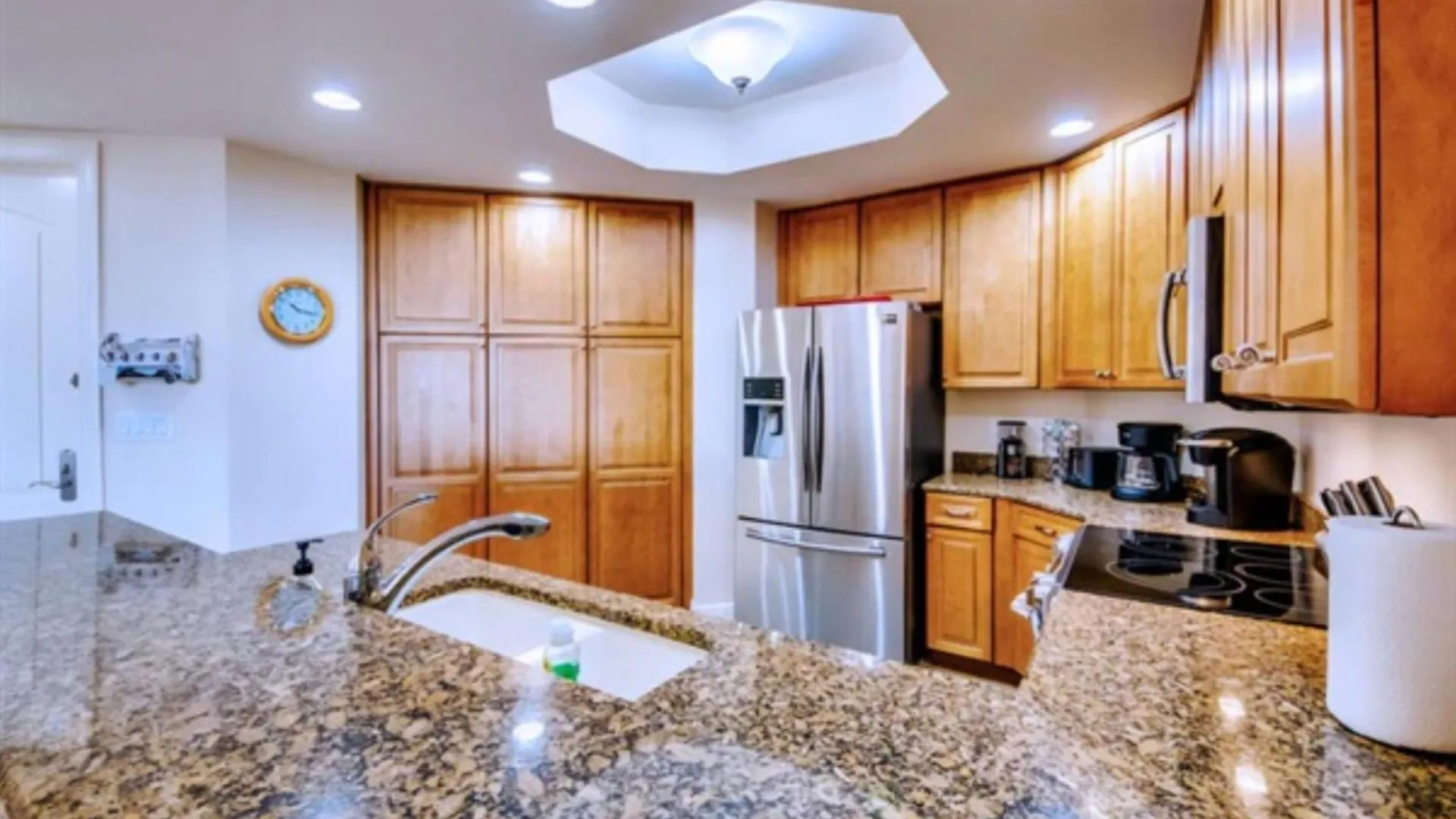 Aparthotel Vista Del Mar At Cape Harbour Marina, 10th Floor Luxury Condo, King Bed, Views!