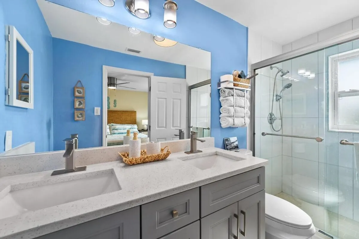 Poolside Paradise Of Cape Coral! Cape Coral