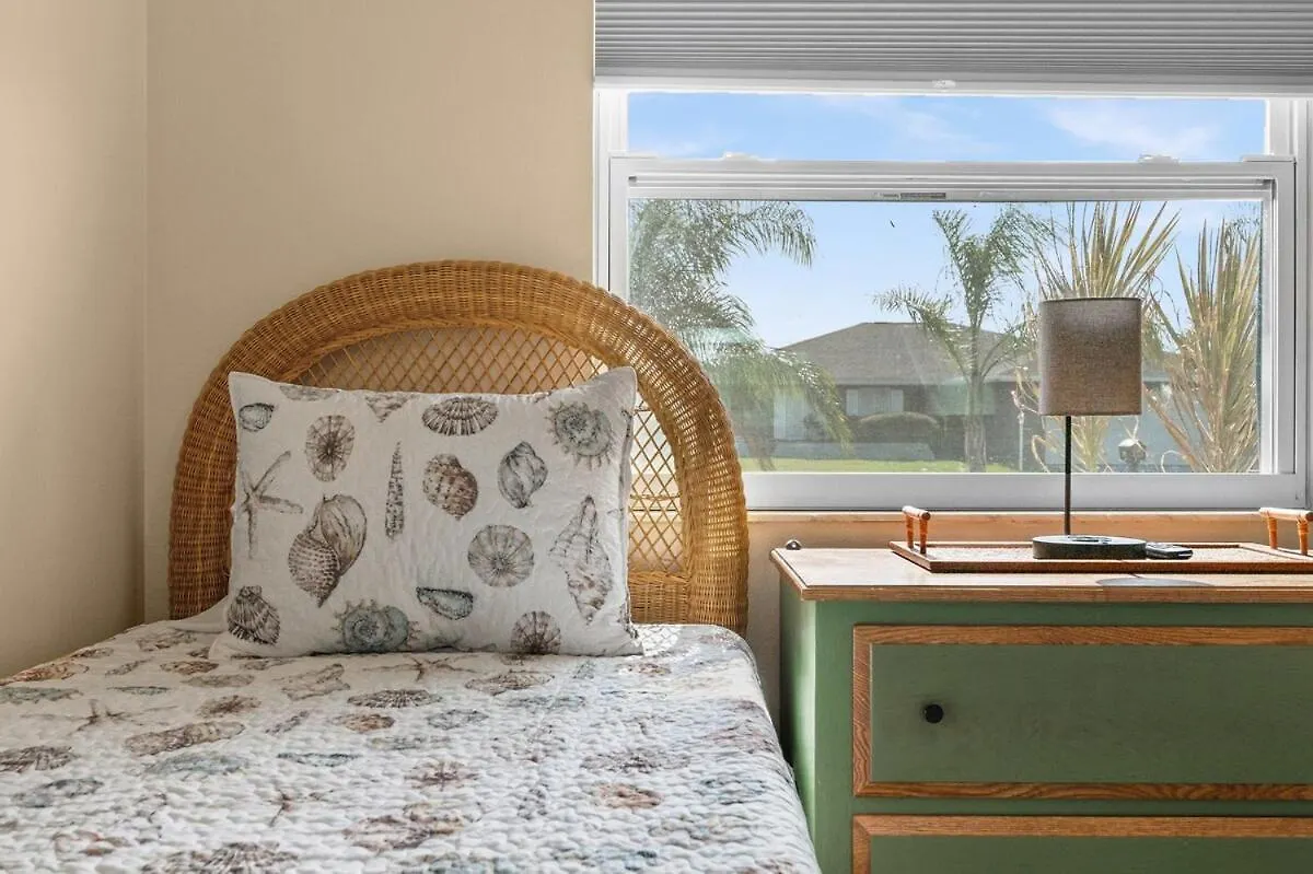 Holiday home Poolside Paradise Of Cape Coral!