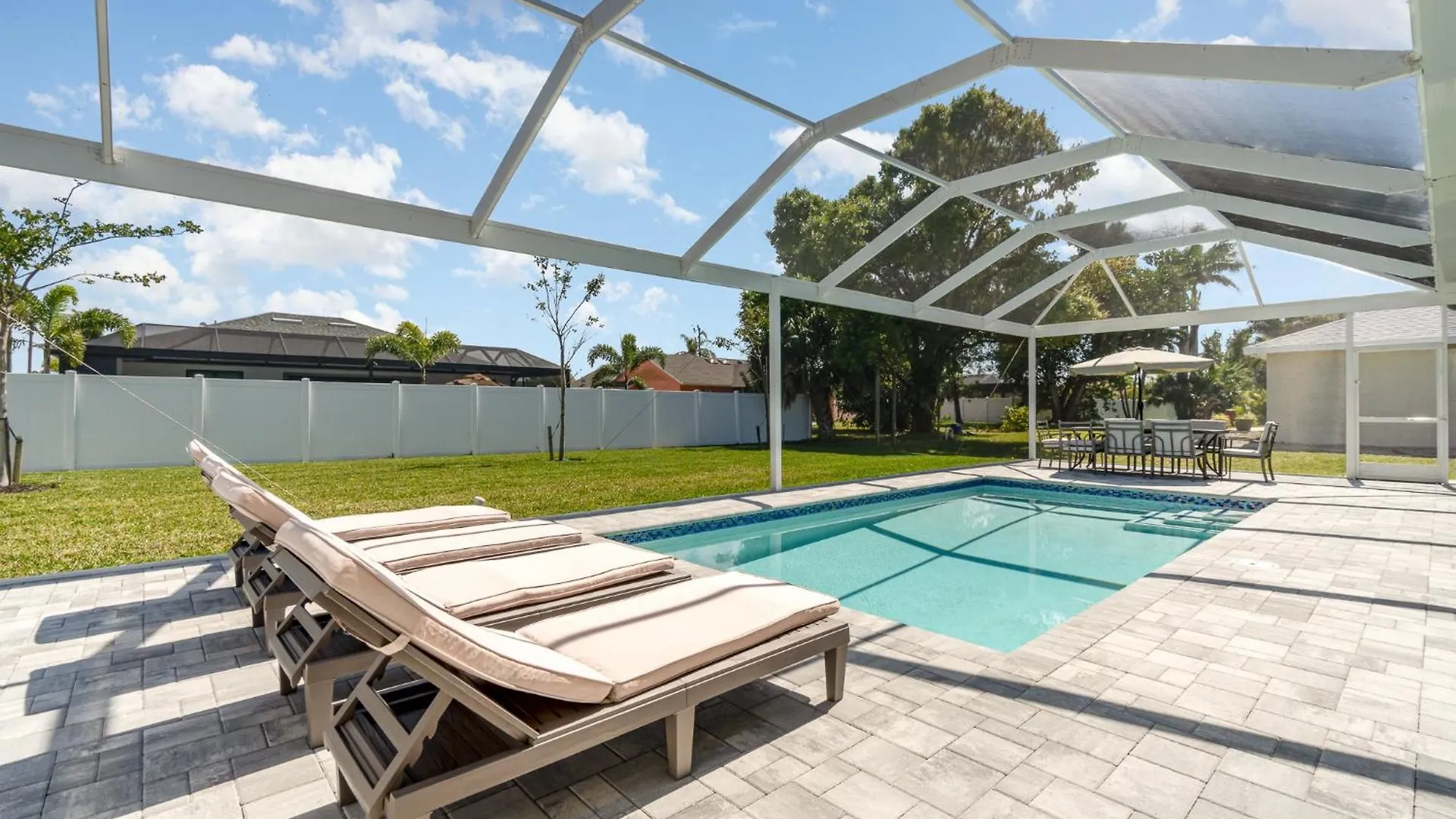 Luxury Oasis In Cape Coral
