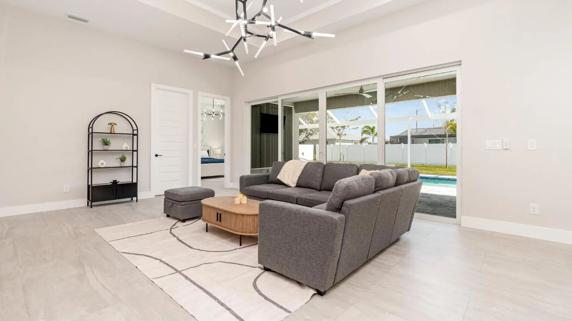 Luxury Oasis In Villa Cape Coral