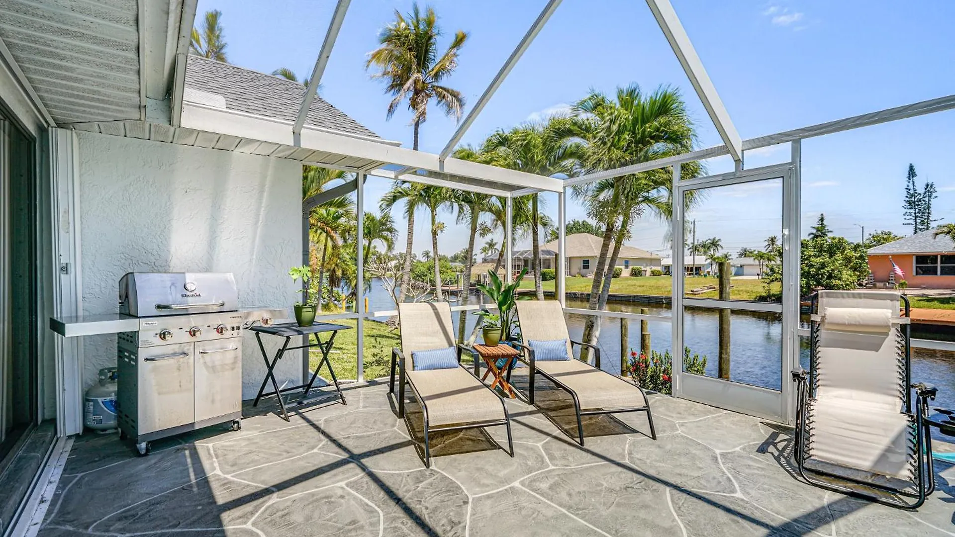Holiday home Idyllic With Pool 3 Mi To Downtown! Cape Coral