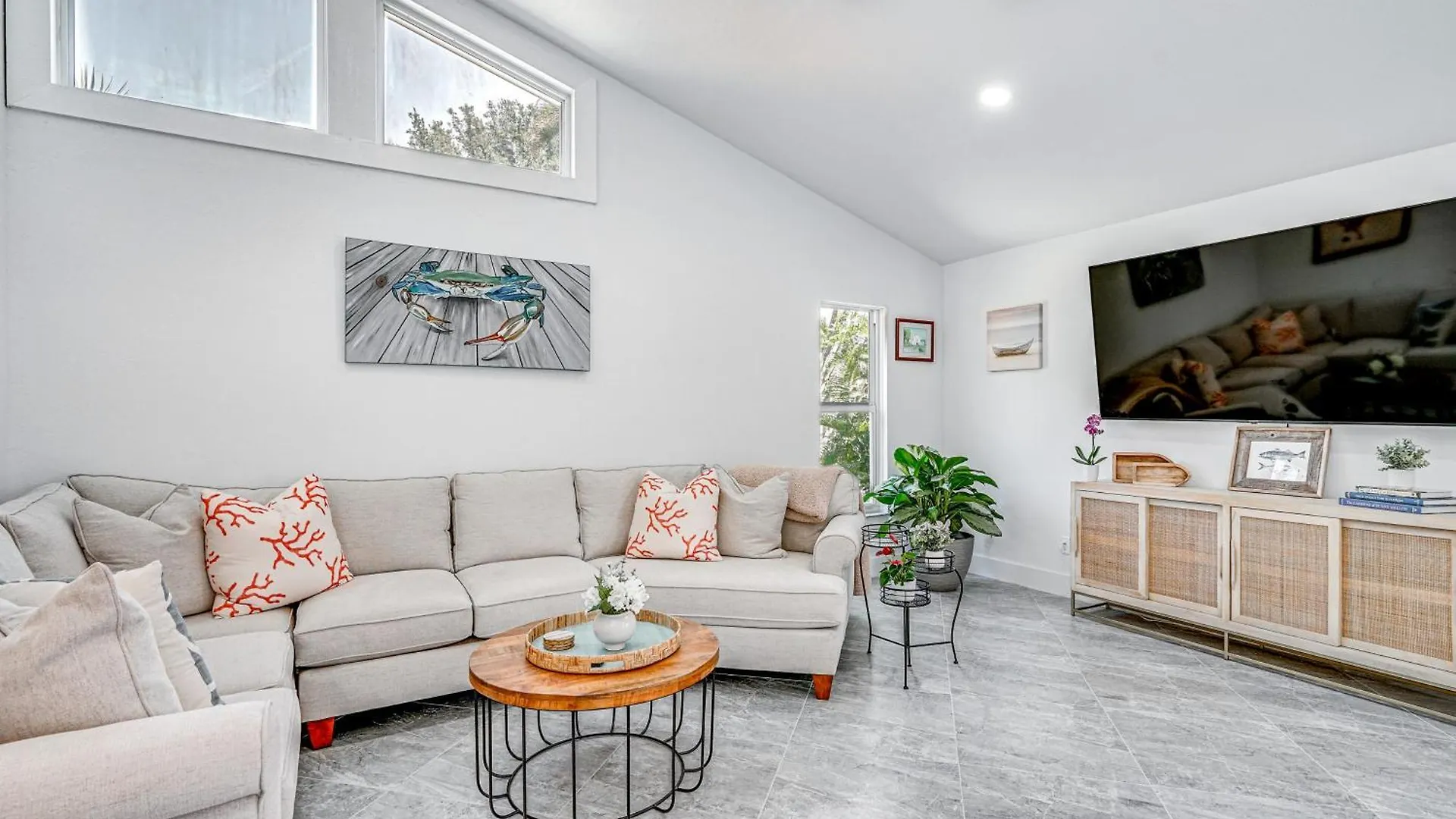 Idyllic With Pool 3 Mi To Downtown! * Cape Coral