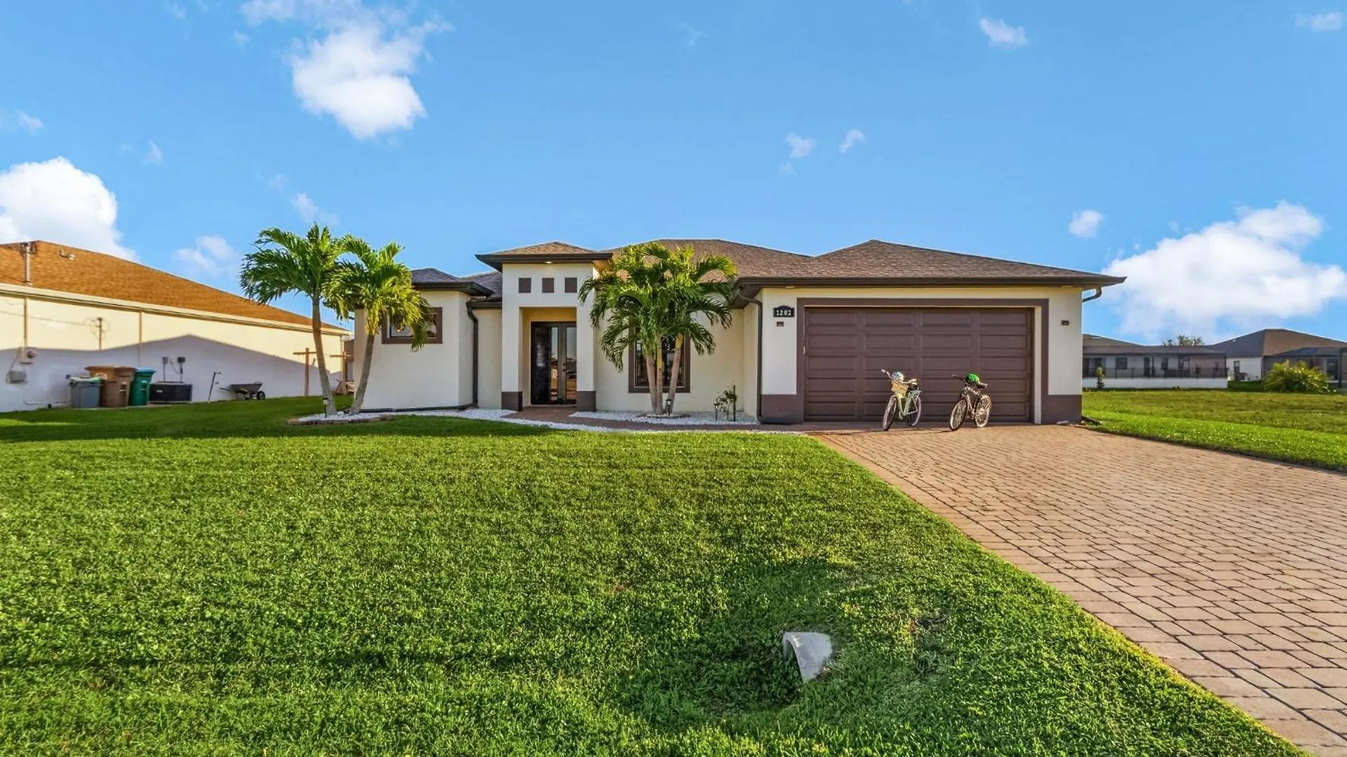 Heated Pool, Dock & Bicycles - Endless Sunshine - Roelens Cape Coral