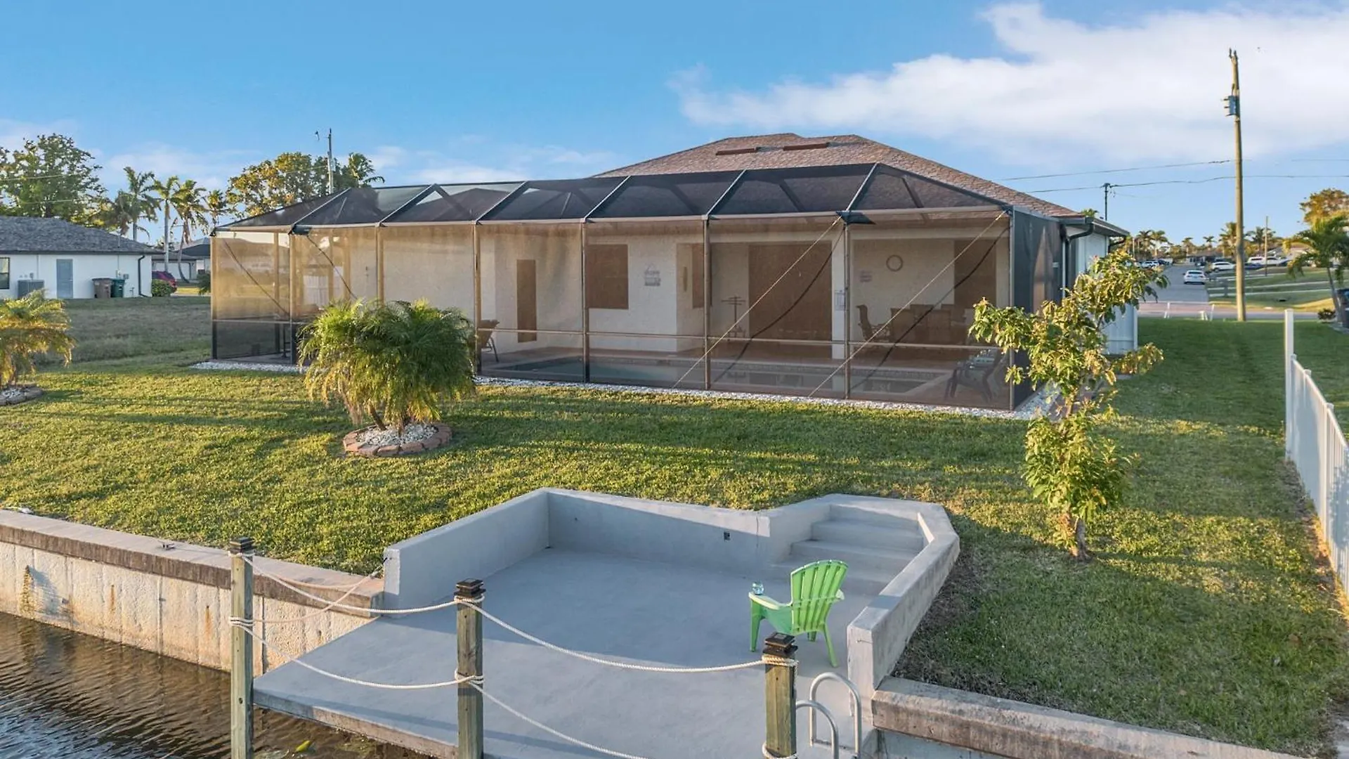 Heated Pool, Dock & Bicycles - Endless Sunshine - Roelens