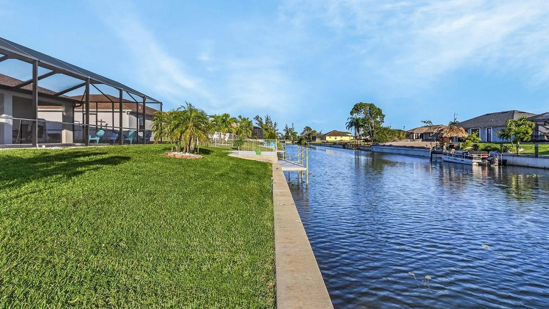 Heated Pool, Dock & Bicycles - Endless Sunshine - Roelens Cape Coral
