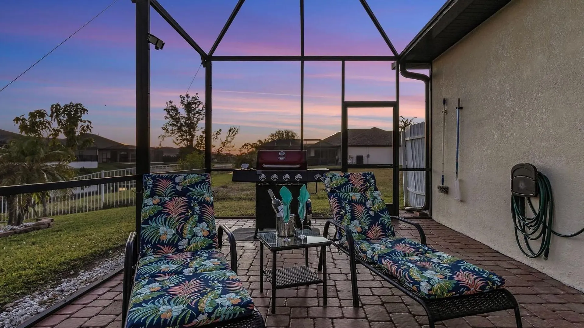 Heated Pool, Dock & Bicycles - Endless Sunshine - Roelens Holiday home