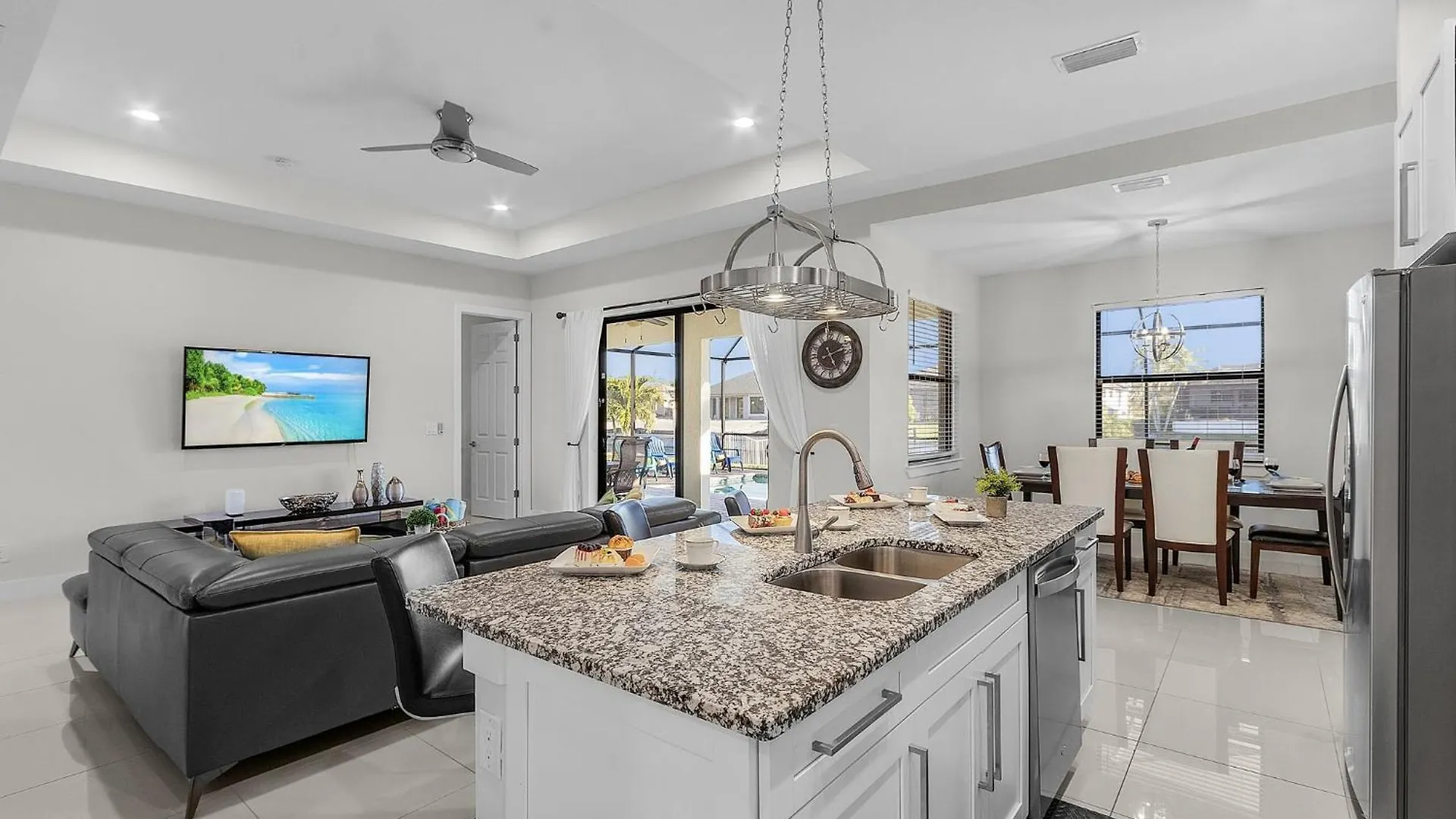 Heated Pool, Dock & Bicycles - Endless Sunshine - Roelens Holiday home Cape Coral