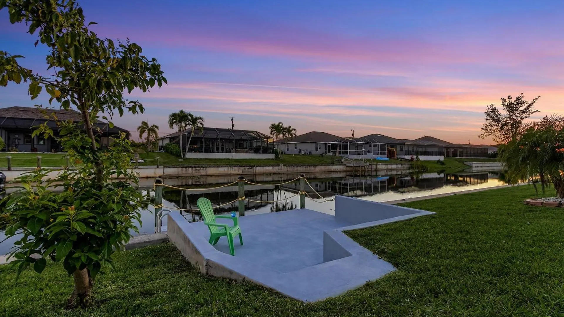 Heated Pool, Dock & Bicycles - Endless Sunshine - Roelens