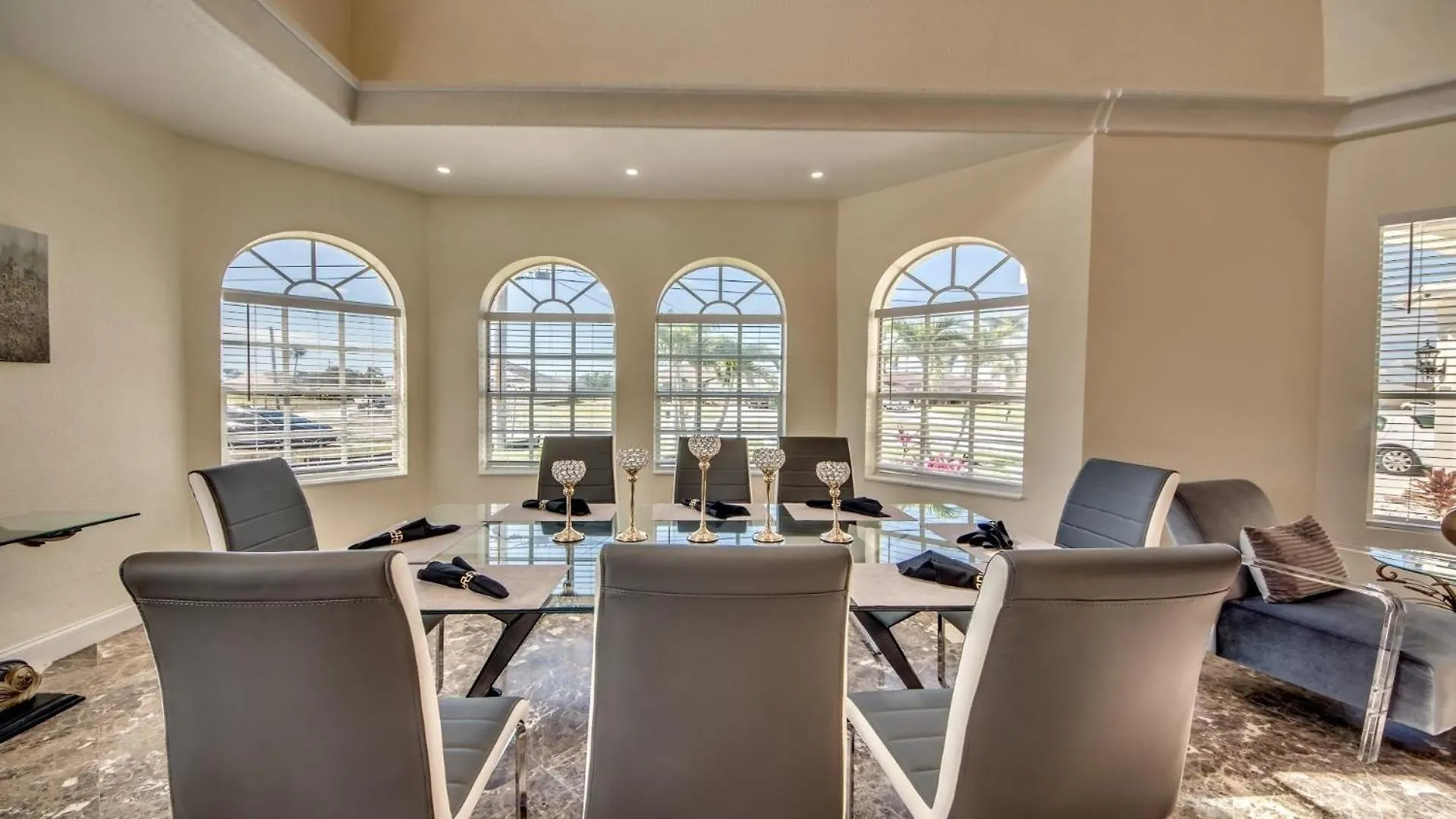 Mit Privatpool Fuer 8 Personen Ca 325 Qm In Cape Coral, Florida Southwest Florida Holiday home Cape Coral