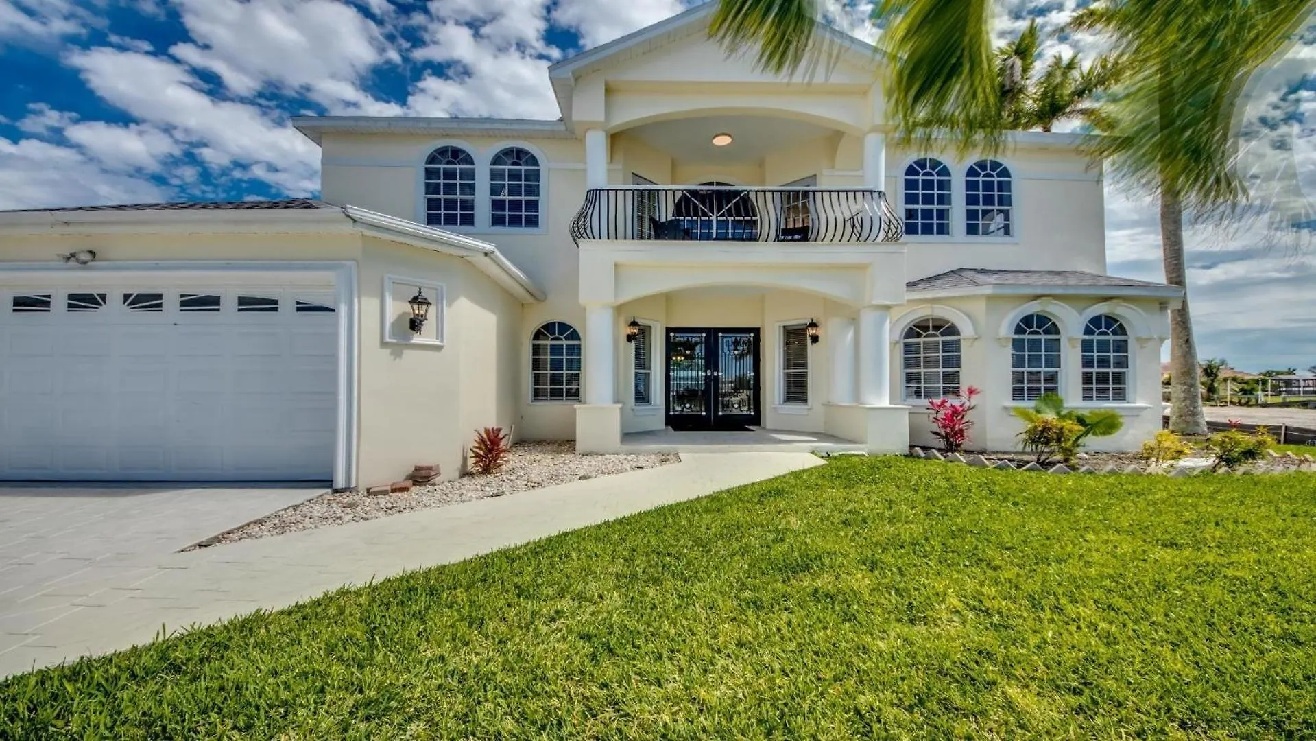 Holiday home Mit Privatpool Fuer 8 Personen Ca 325 Qm In Cape Coral, Florida Southwest Florida *