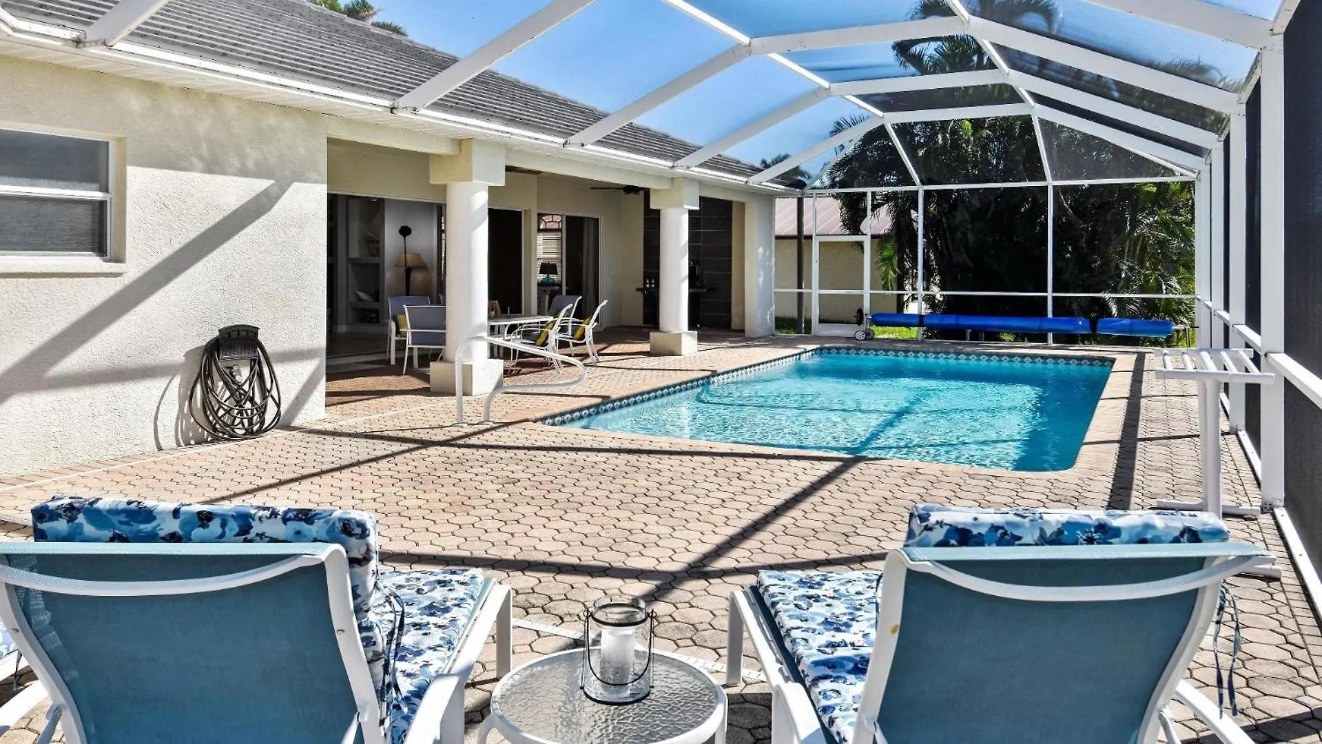 Mit Privatpool Fuer 6 Personen Ca 204 Qm In Cape Coral, Florida Southwest Florida Holiday home *
