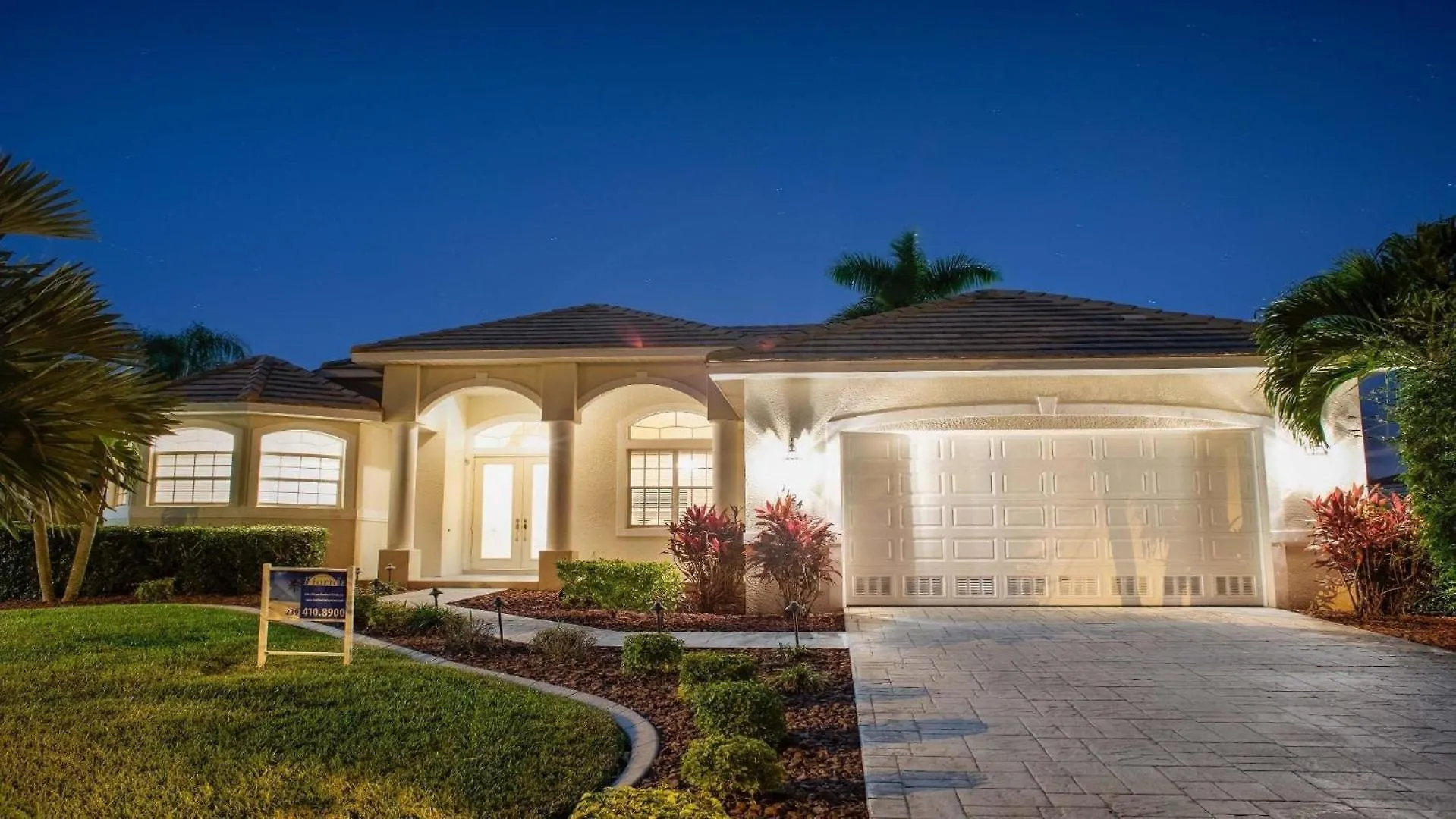 Mit Privatpool Fuer 6 Personen Ca 204 Qm In Cape Coral, Florida Southwest Florida Holiday home *