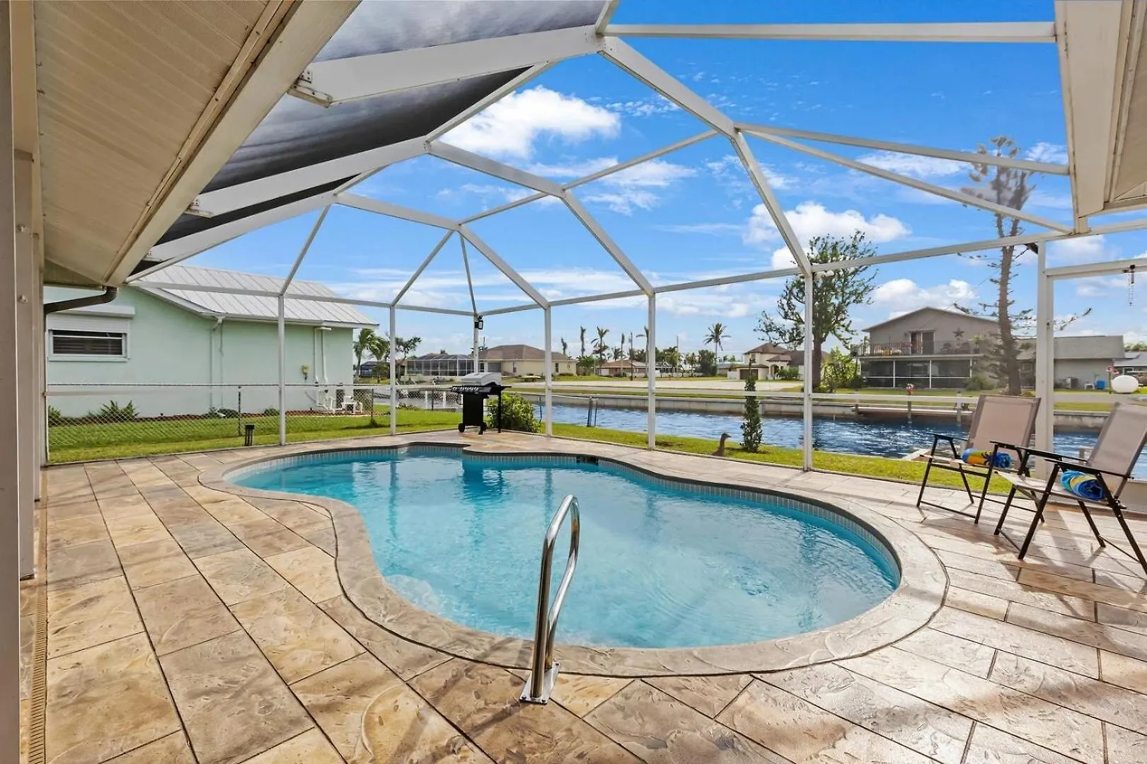 Heated Pool, Freshwater Canal, Dock & Bikes - Amara - Roelens *