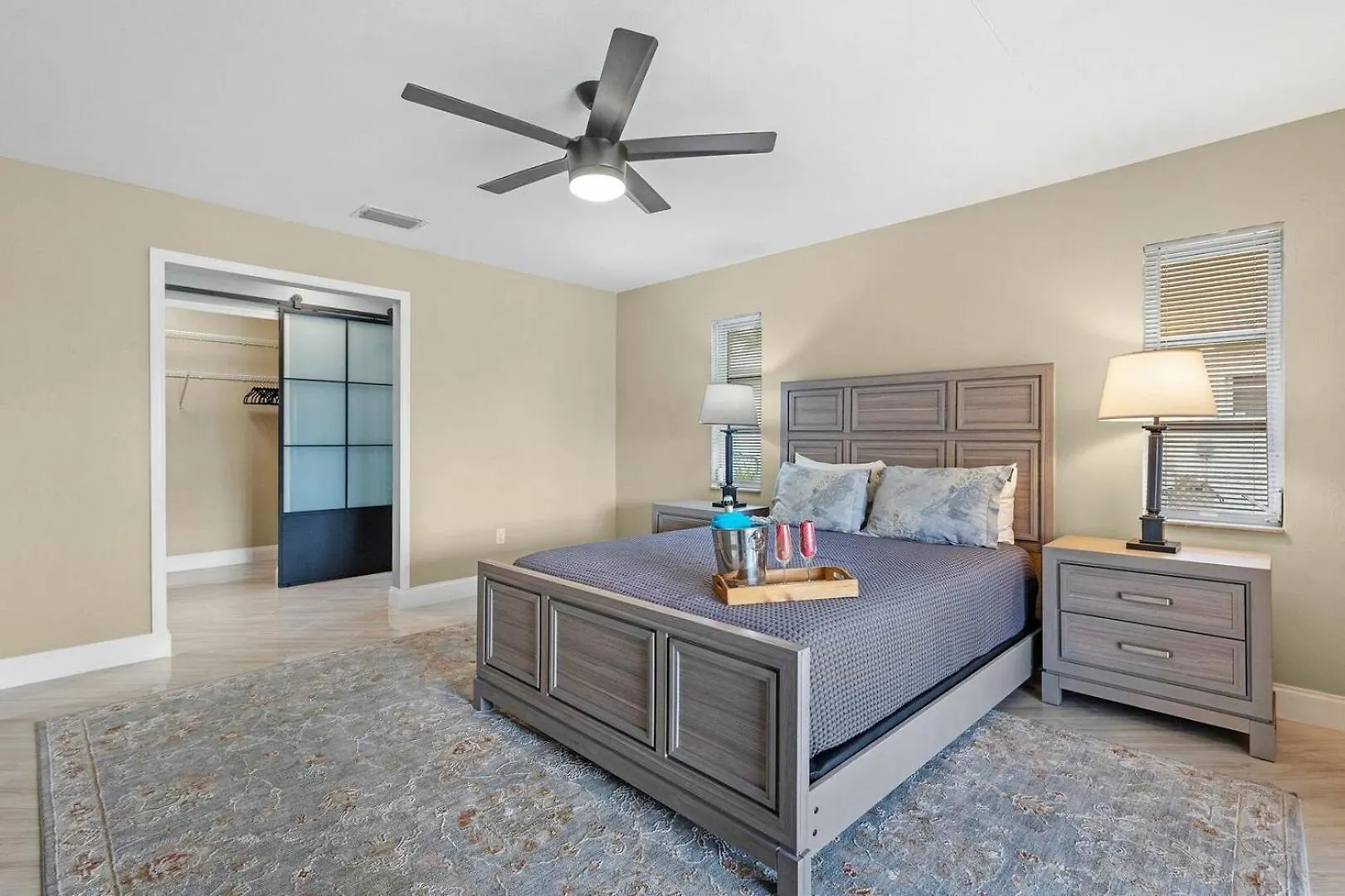 Heated Pool, Freshwater Canal, Dock & Bikes - Amara - Roelens Cape Coral