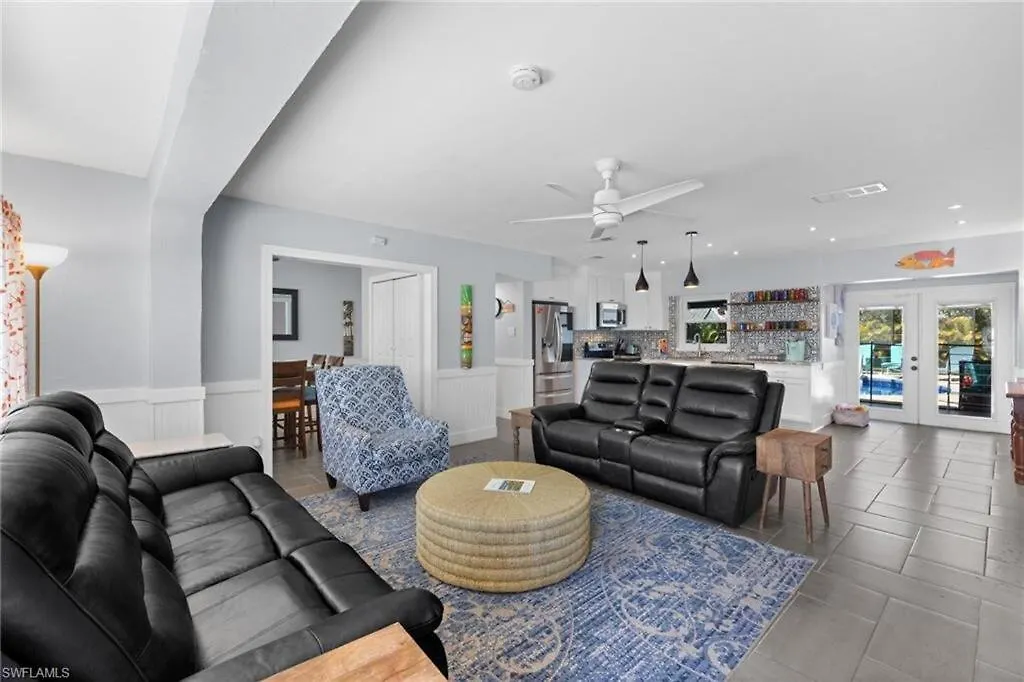 Casa De Cape With Free Heated Pool Year Round *