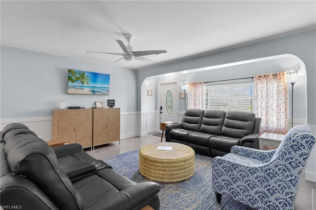 Casa De Cape With Free Heated Pool Year Round Holiday home *