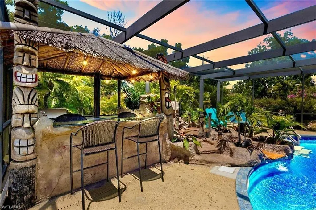 Casa De Cape With Free Heated Pool Year Round *