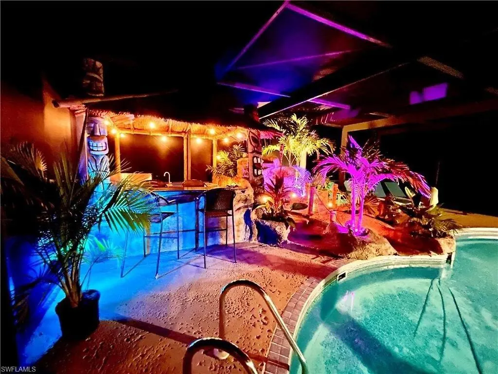 Holiday home Casa De Cape With Free Heated Pool Year Round