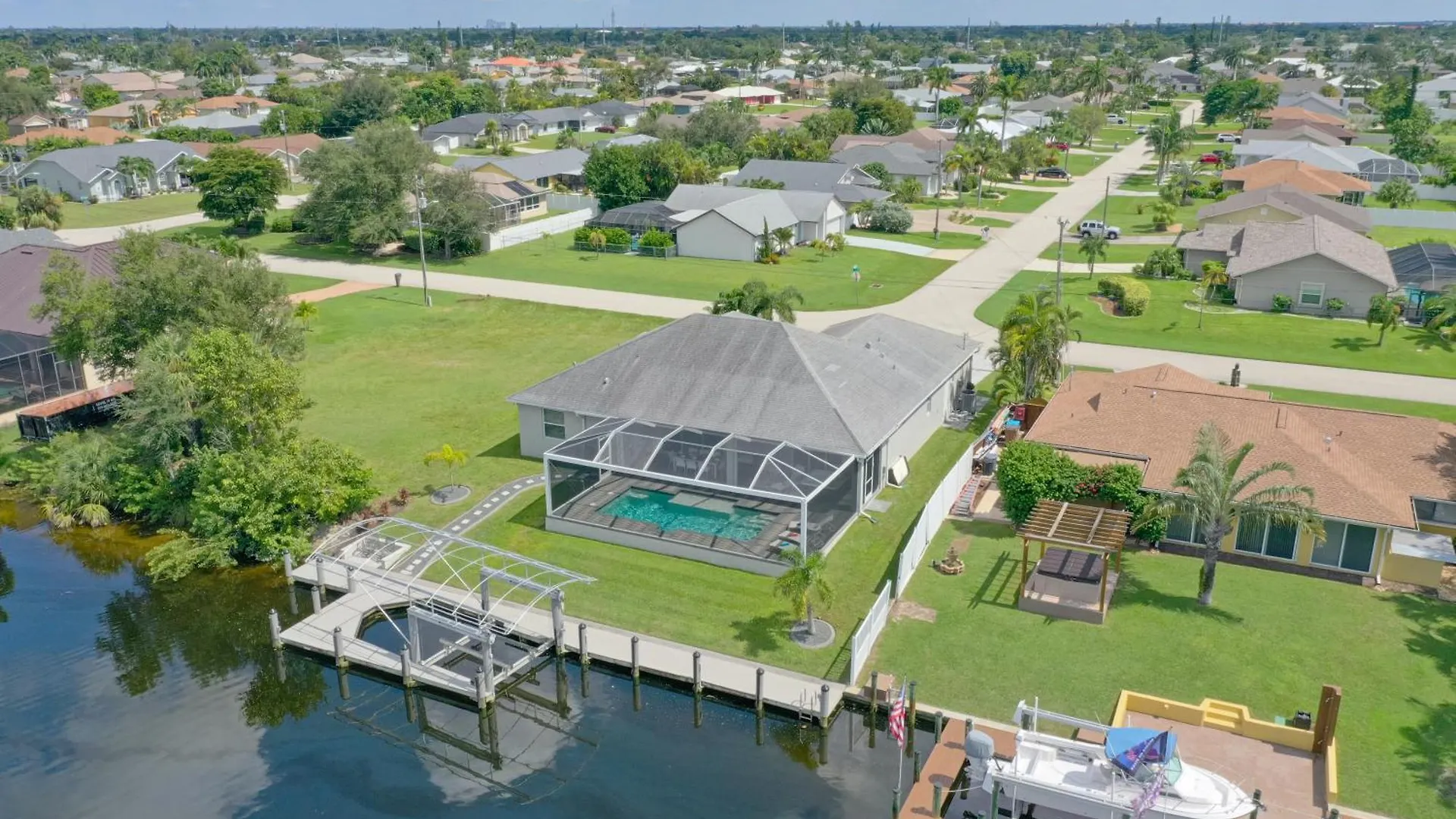 Dandelion Villa Cape Coral