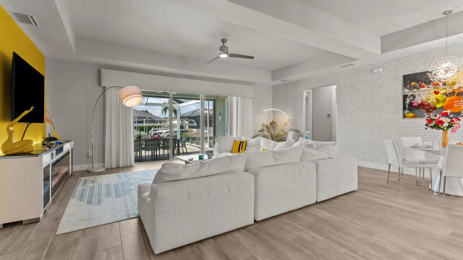 Dandelion Villa