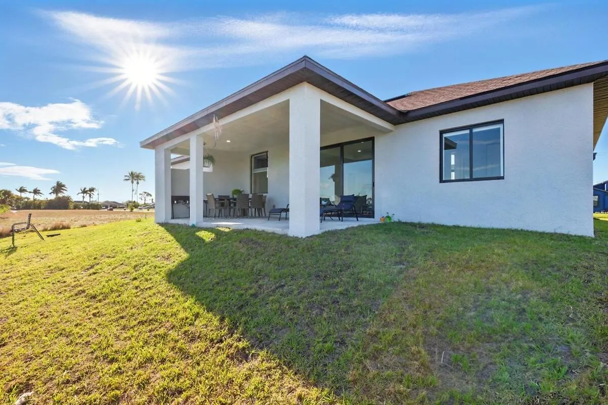 Holiday home Beautiful With Canal Views *