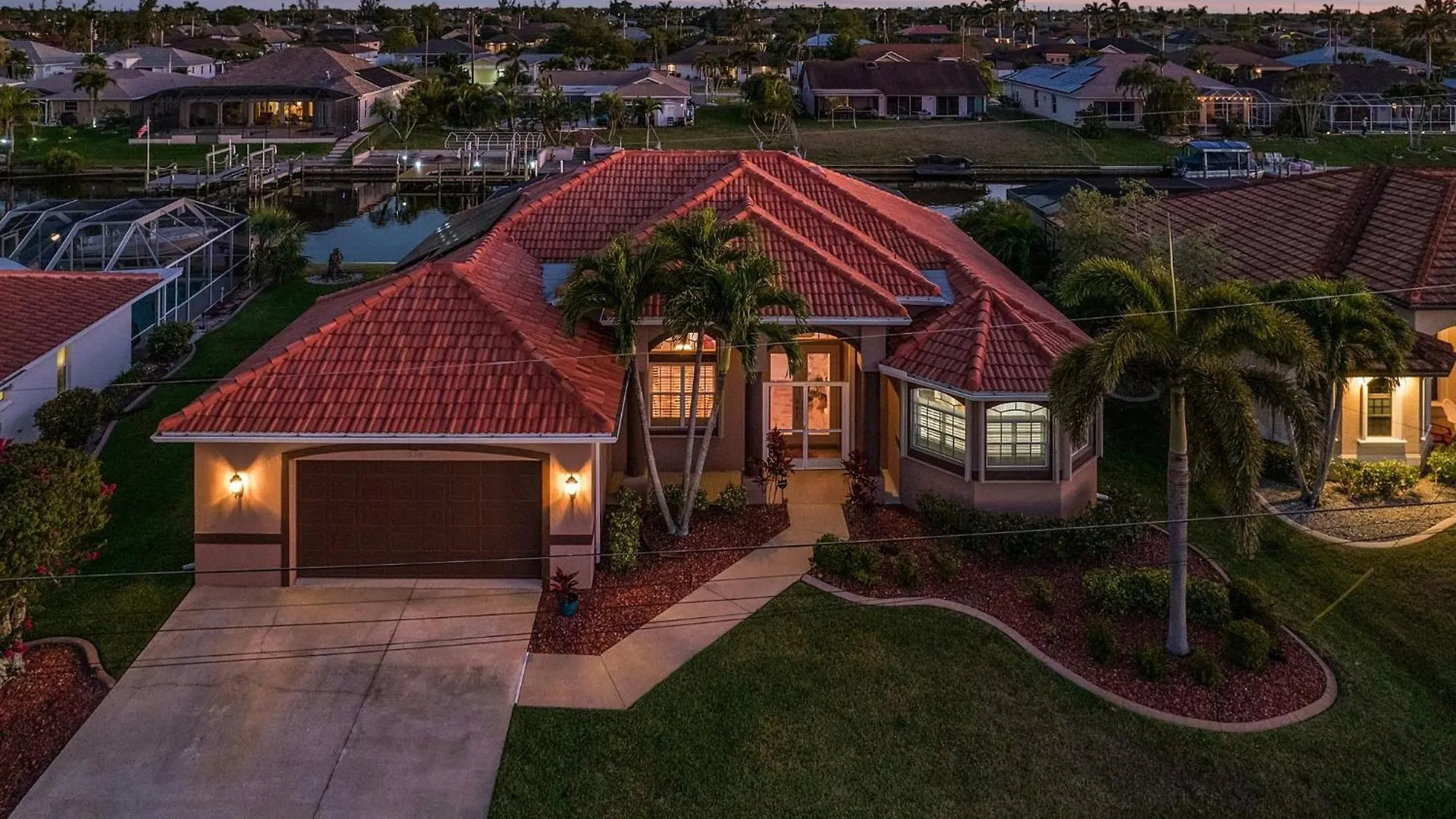Heated Saltwater Pool, Dock, Gulf Access - Infinity Coral - Roelens