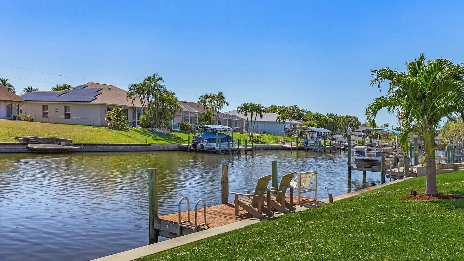 Heated Saltwater Pool, Dock, Gulf Access - Infinity Coral - Roelens Holiday home Cape Coral