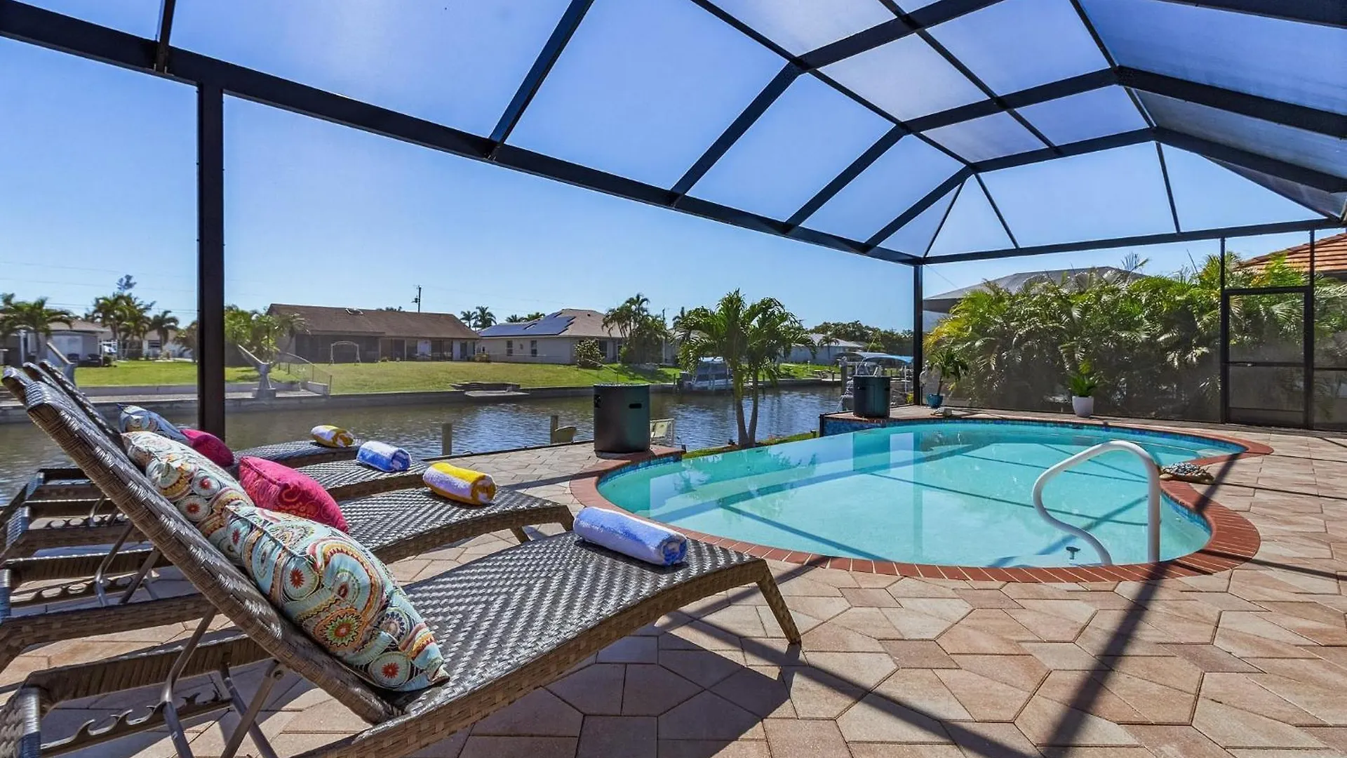 Heated Saltwater Pool, Dock, Gulf Access - Infinity Coral - Roelens Holiday home *