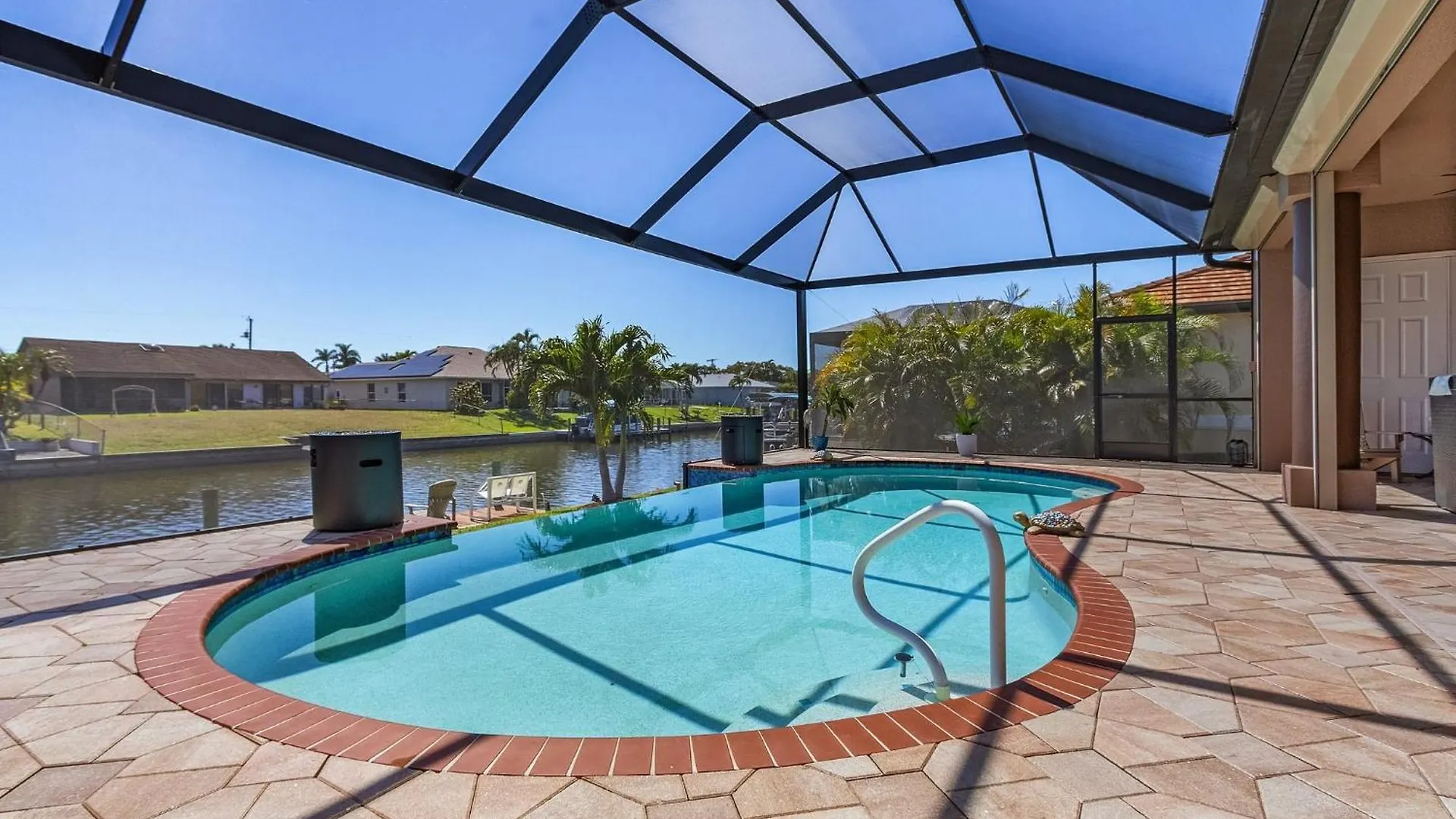 Holiday home Heated Saltwater Pool, Dock, Gulf Access - Infinity Coral - Roelens Cape Coral