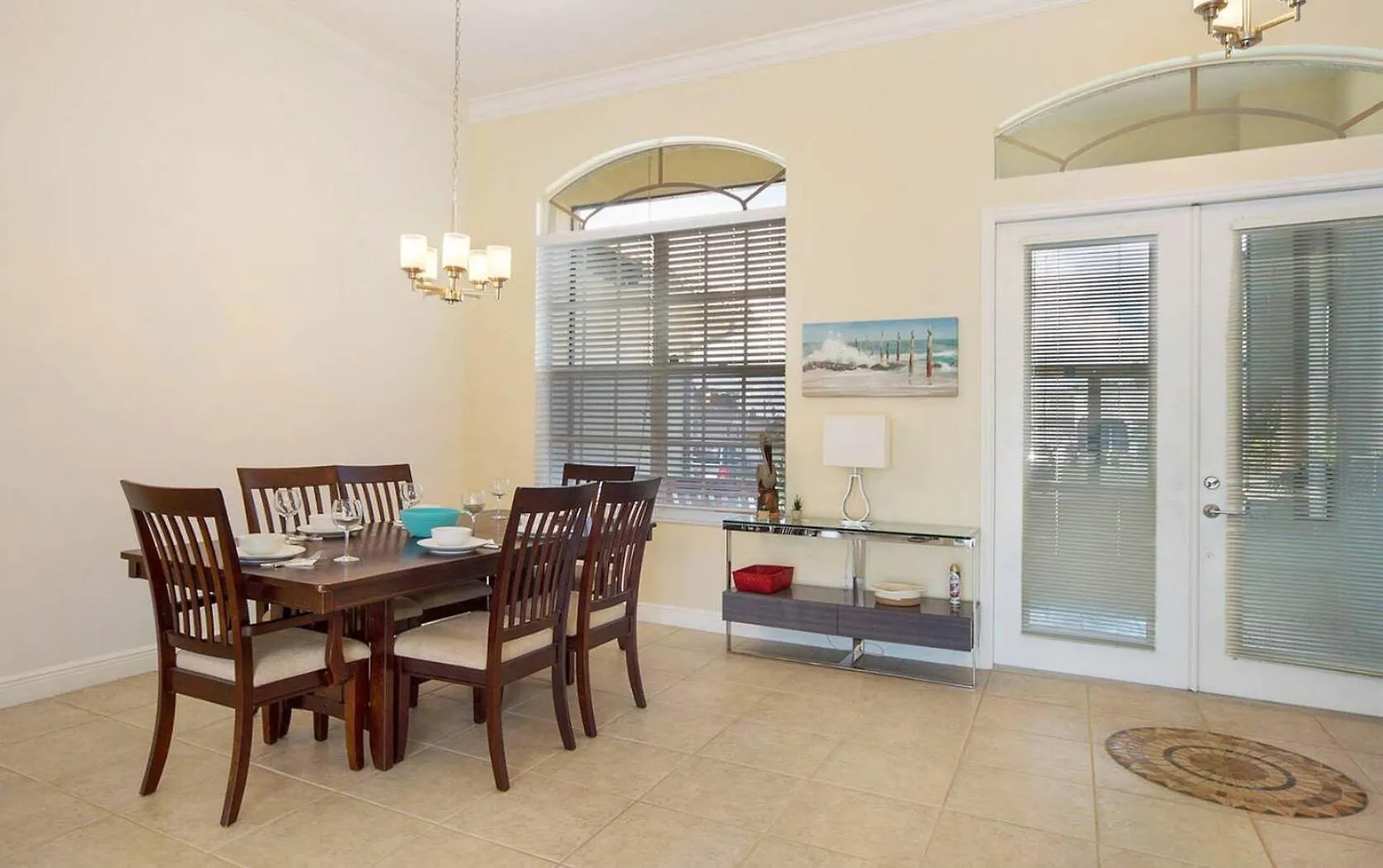 Lakeview Villa *