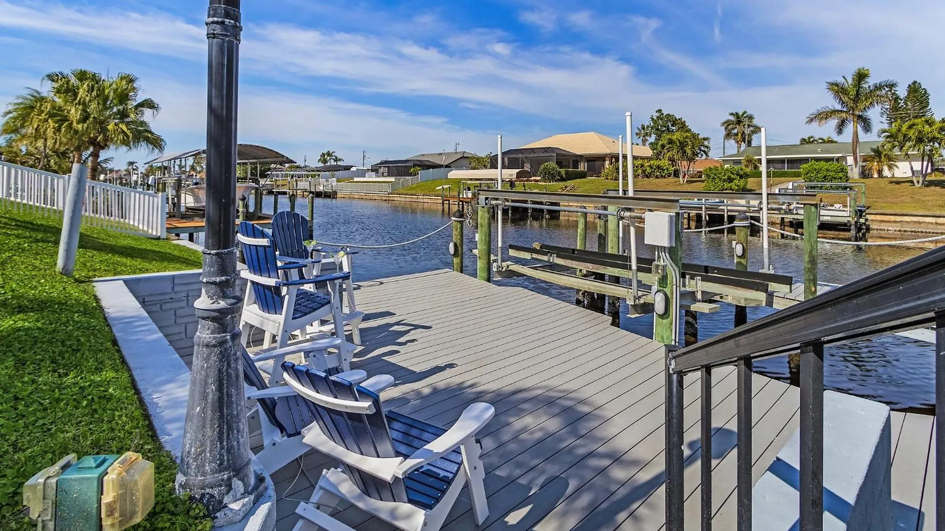 Holiday home Boating Enthusiasts, Heated Pool, Pet-friendly - Roxy Cape Coral