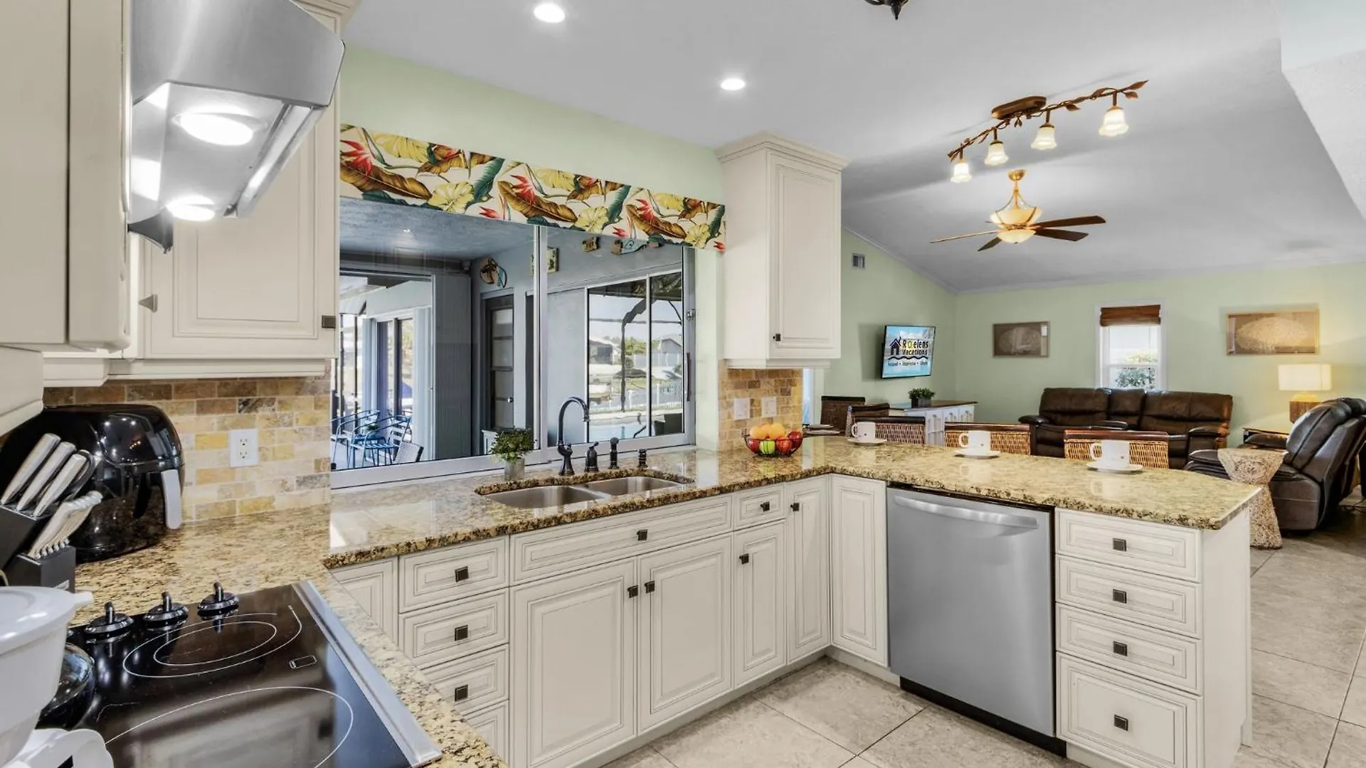 Boating Enthusiasts, Heated Pool, Pet-friendly - Roxy *