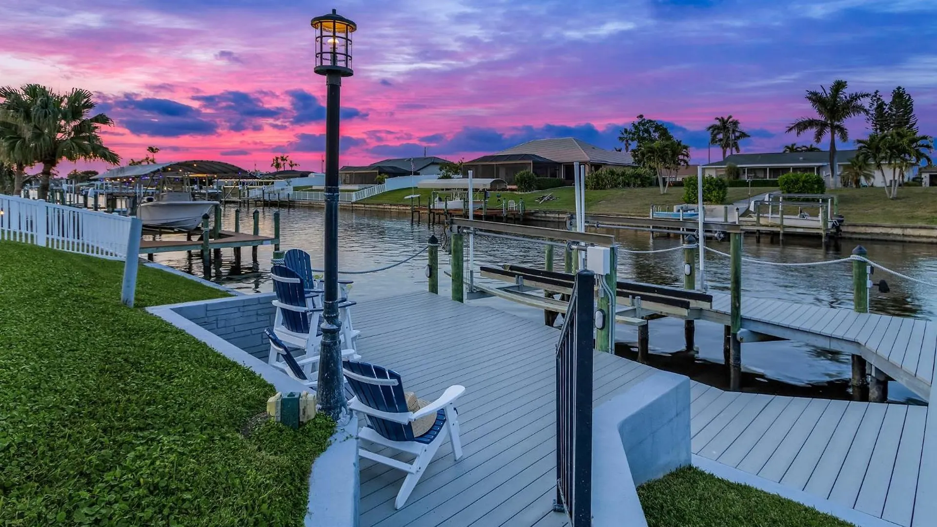 Holiday home Boating Enthusiasts, Heated Pool, Pet-friendly - Roxy