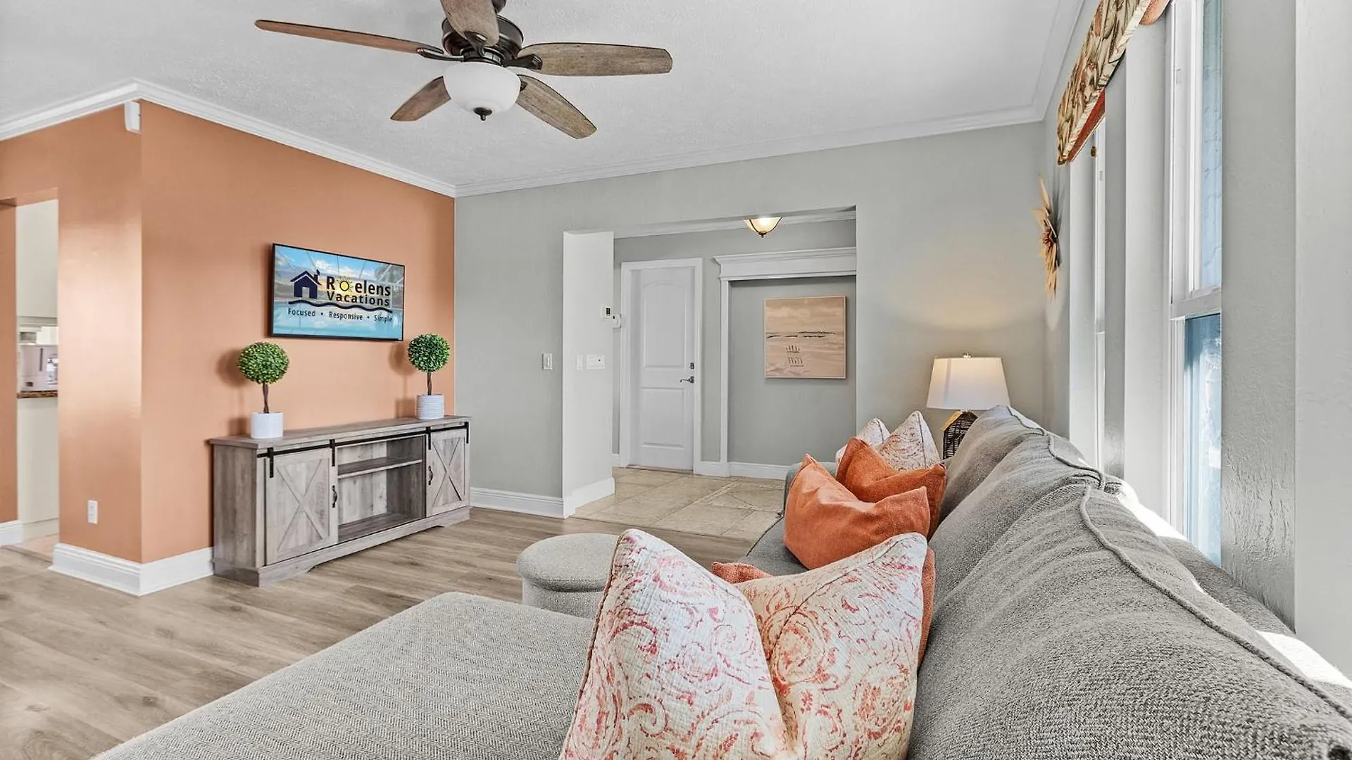 Boating Enthusiasts, Heated Pool, Pet-friendly - Roxy Holiday home *