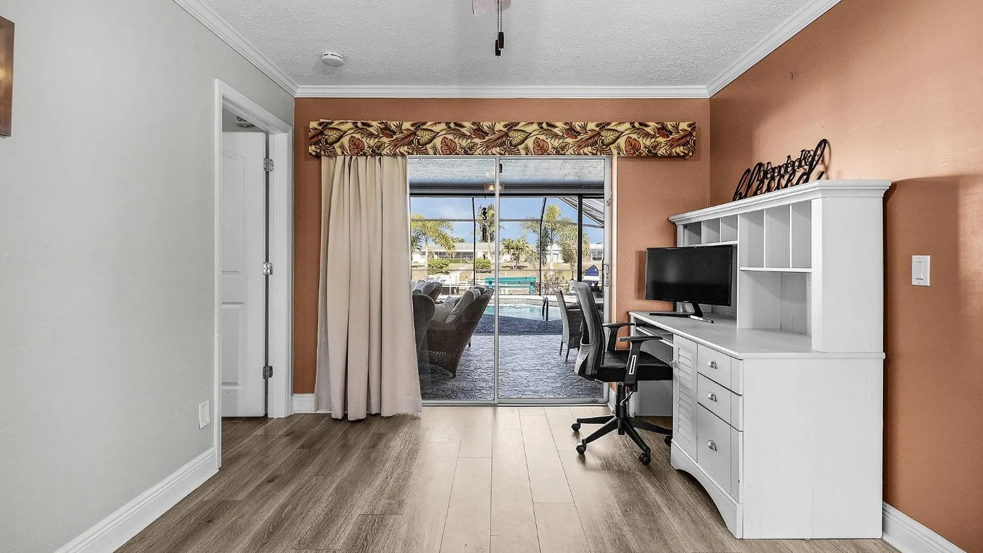 Holiday home Boating Enthusiasts, Heated Pool, Pet-friendly - Roxy Cape Coral
