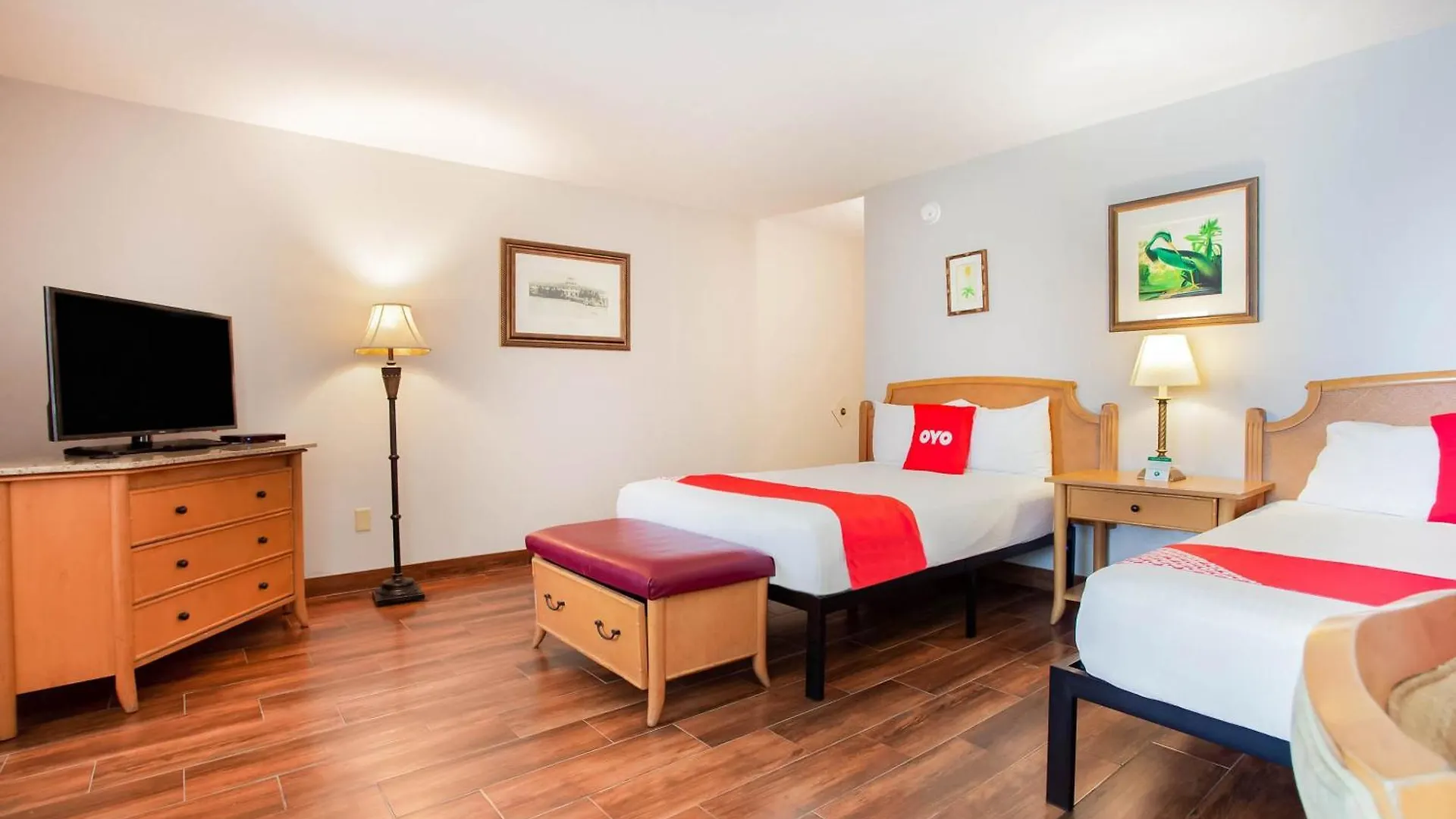 Oyo Waterfront Hotel- Myers, Fl Hotel 2*