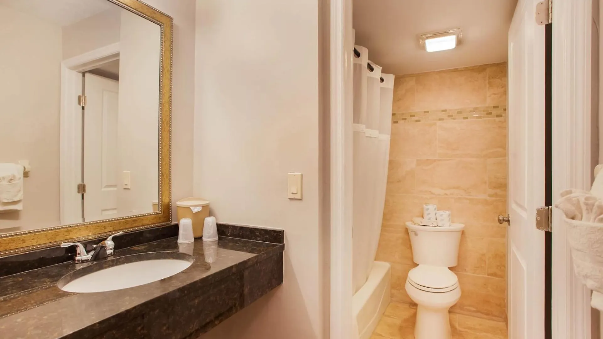 Oyo Waterfront Hotel- Myers, Fl 2* Cape Coral