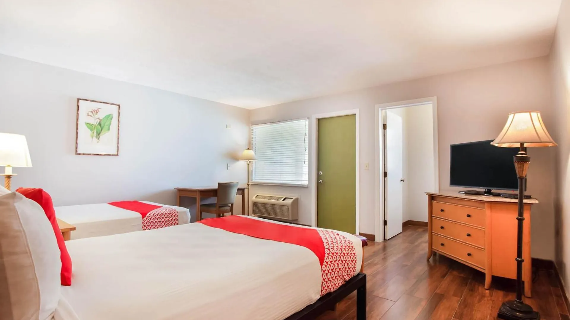 Oyo Waterfront Hotel- Myers, Fl Hotel Cape Coral