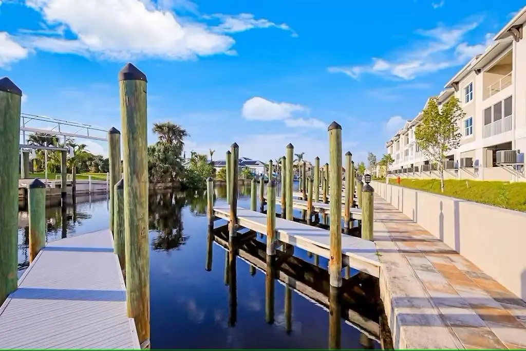 Gulf Access With Boat Slip, Heated Saltwater Pool, Dog-friendly-bacino Vista #305 - Roelens Holiday home Cape Coral