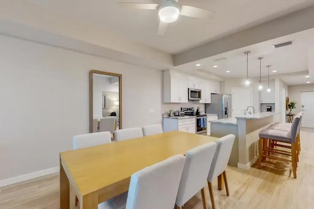 Gulf Access With Boat Slip, Heated Saltwater Pool, Dog-friendly - Bacino Vista #302 - Roelens *