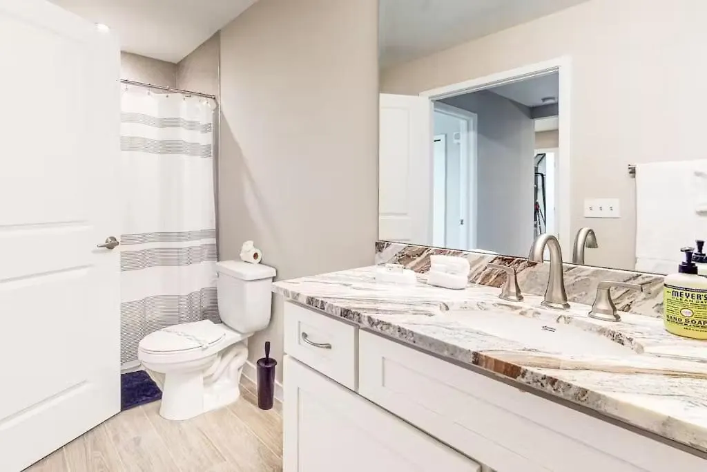 Gulf Access With Boat Slip, Heated Saltwater Pool, Dog-friendly - Bacino Vista #201 - Roelens