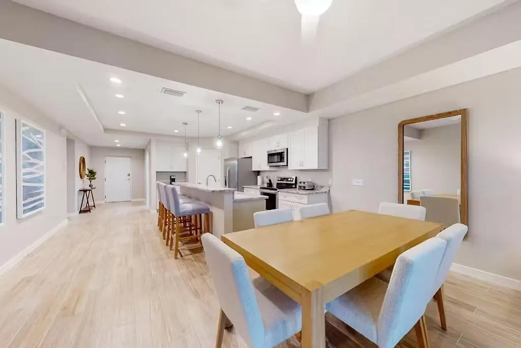 Gulf Access With Boat Slip, Heated Saltwater Pool, Dog-friendly - Bacino Vista #201 - Roelens * Cape Coral