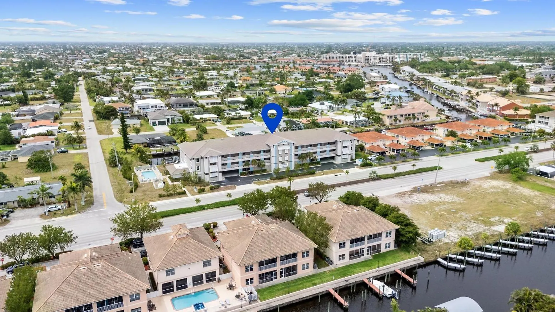 Gulf Access With Boat Slip, Heated Saltwater Pool - Bacino Vistas 205 & 208 - Roelens Holiday home